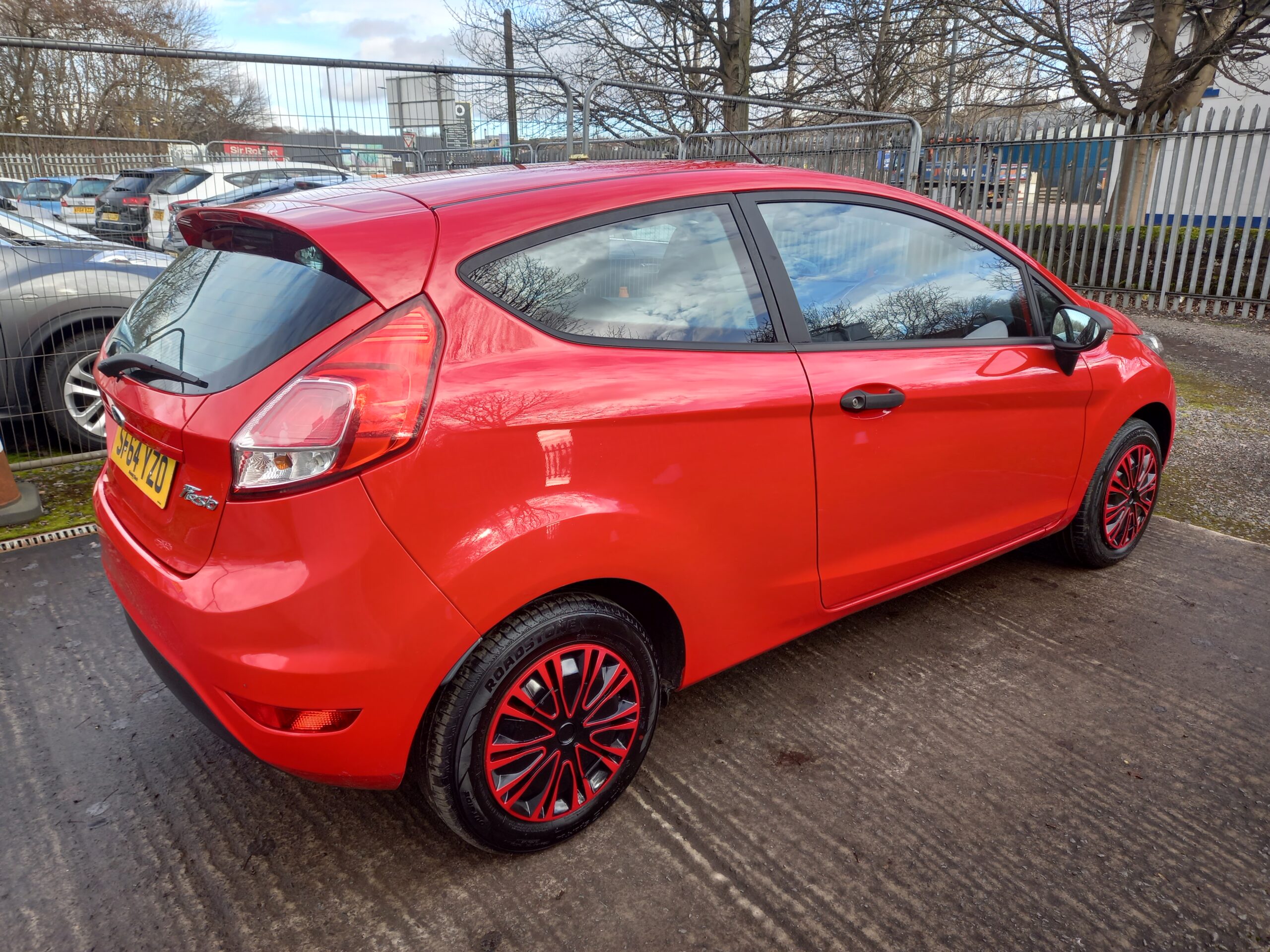 FORD FIESTA 1.25 Studio 3dr 2014 red 57,000 miles £35 road tax 3 Months Warranty - Image 6