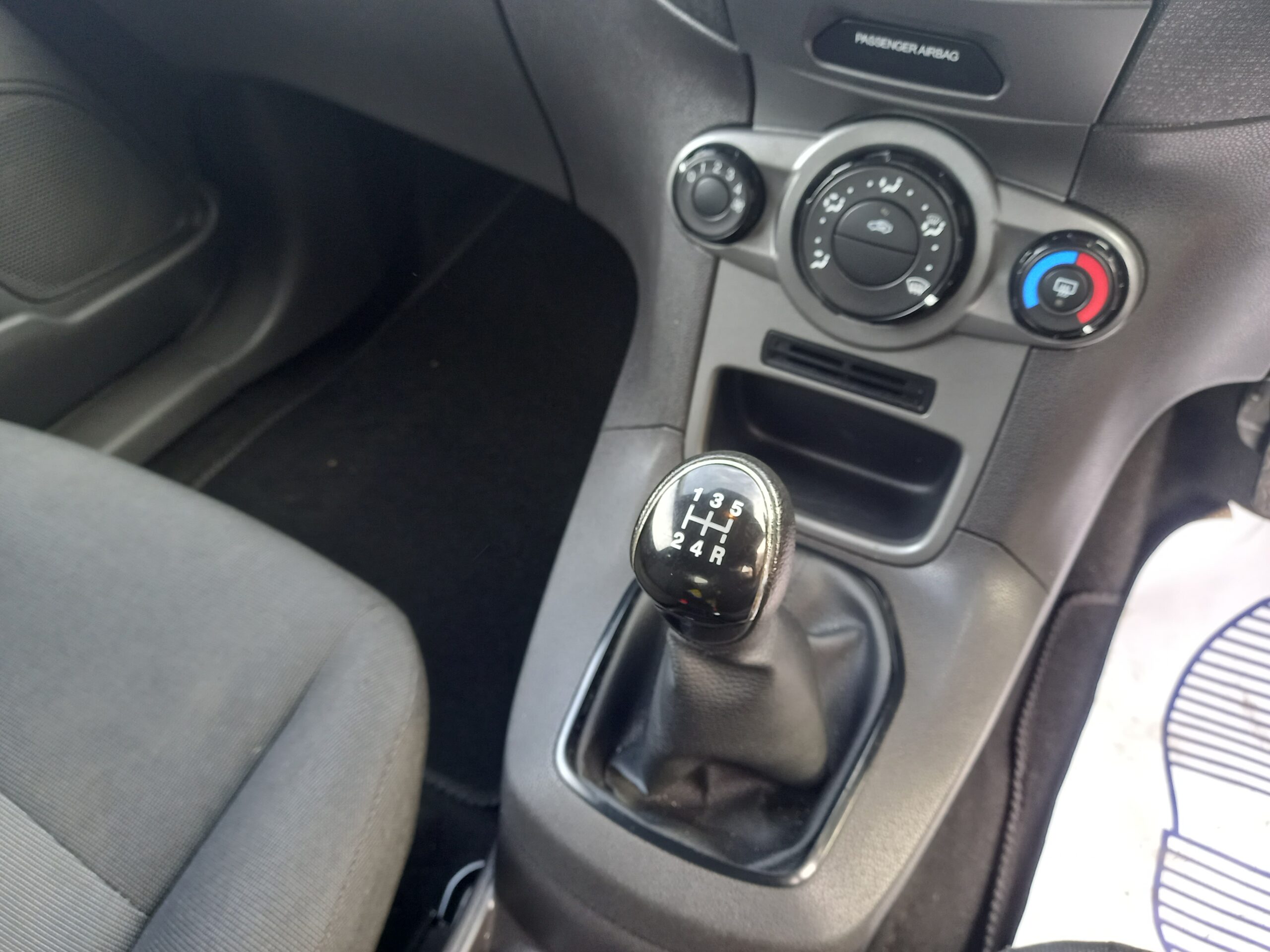 FORD FIESTA 1.25 Studio 3dr 2014 red 57,000 miles £35 road tax 3 Months Warranty - Image 24