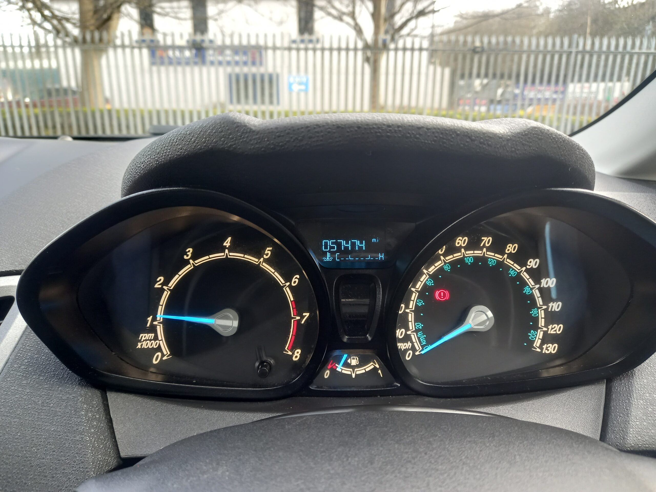 FORD FIESTA 1.25 Studio 3dr 2014 red 57,000 miles £35 road tax 3 Months Warranty - Image 23