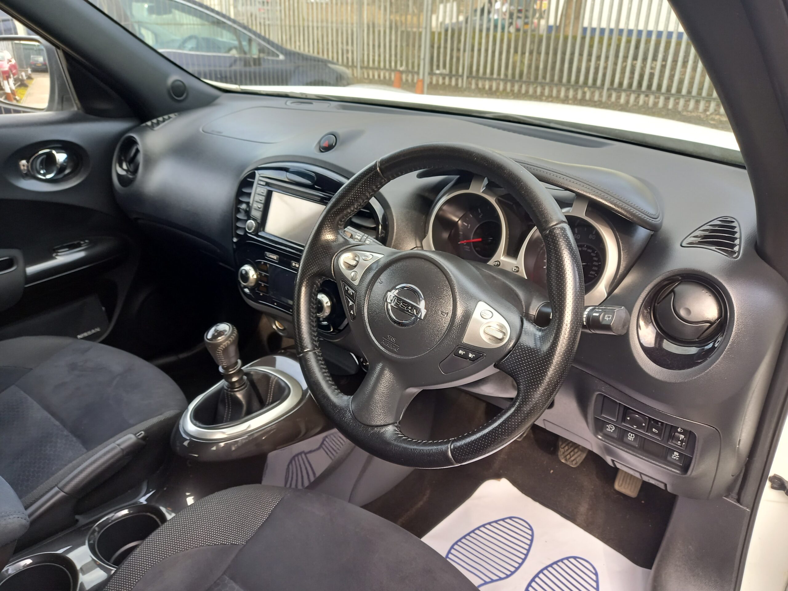 NISSAN JUKE 1.5 dCi Acenta Premium 5dr 86,000 Miles Full Service History £20 tax 3 Months Warranty - Image 11