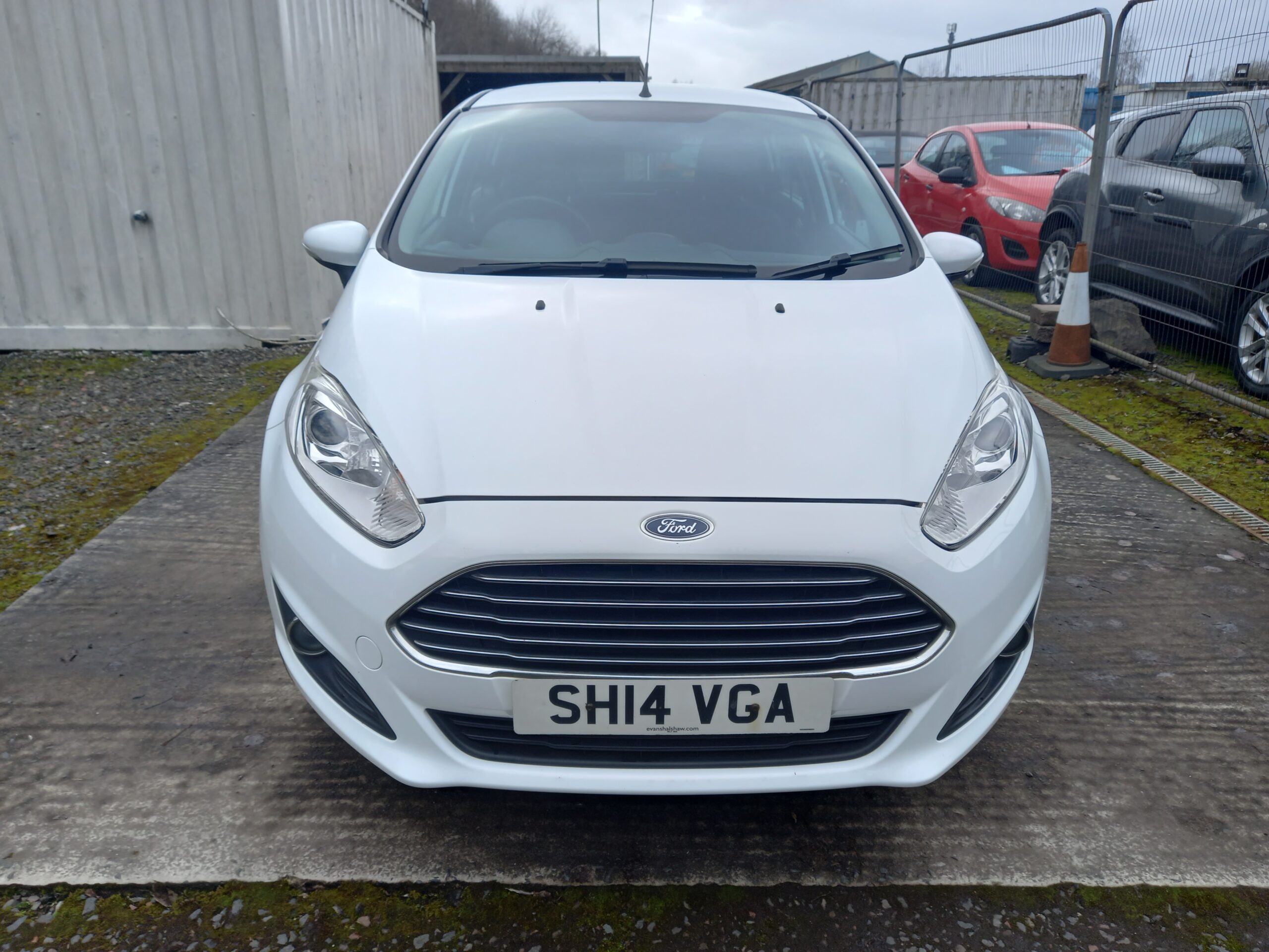 FORD FIESTA 1.25 82 Zetec 5dr 2014 120,000 Miles Service History £35 road tax 3 Months Warranty - Image 10