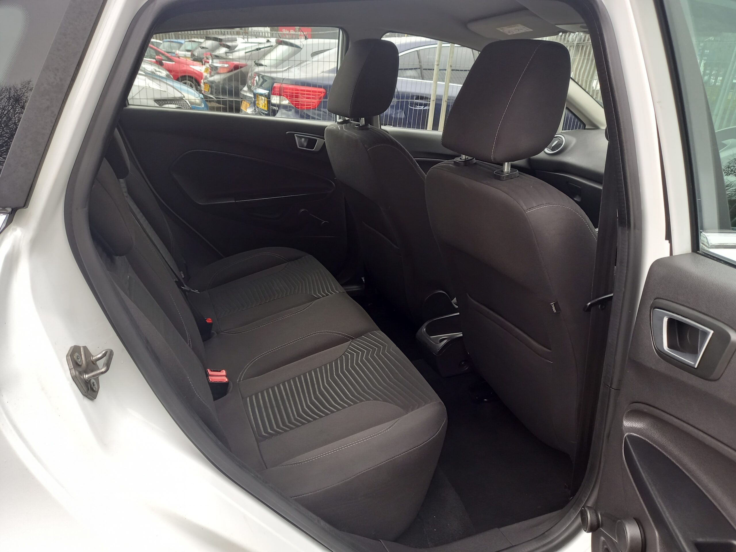 FORD FIESTA 1.25 82 Zetec 5dr 2014 120,000 Miles Service History £35 road tax 3 Months Warranty - Image 14