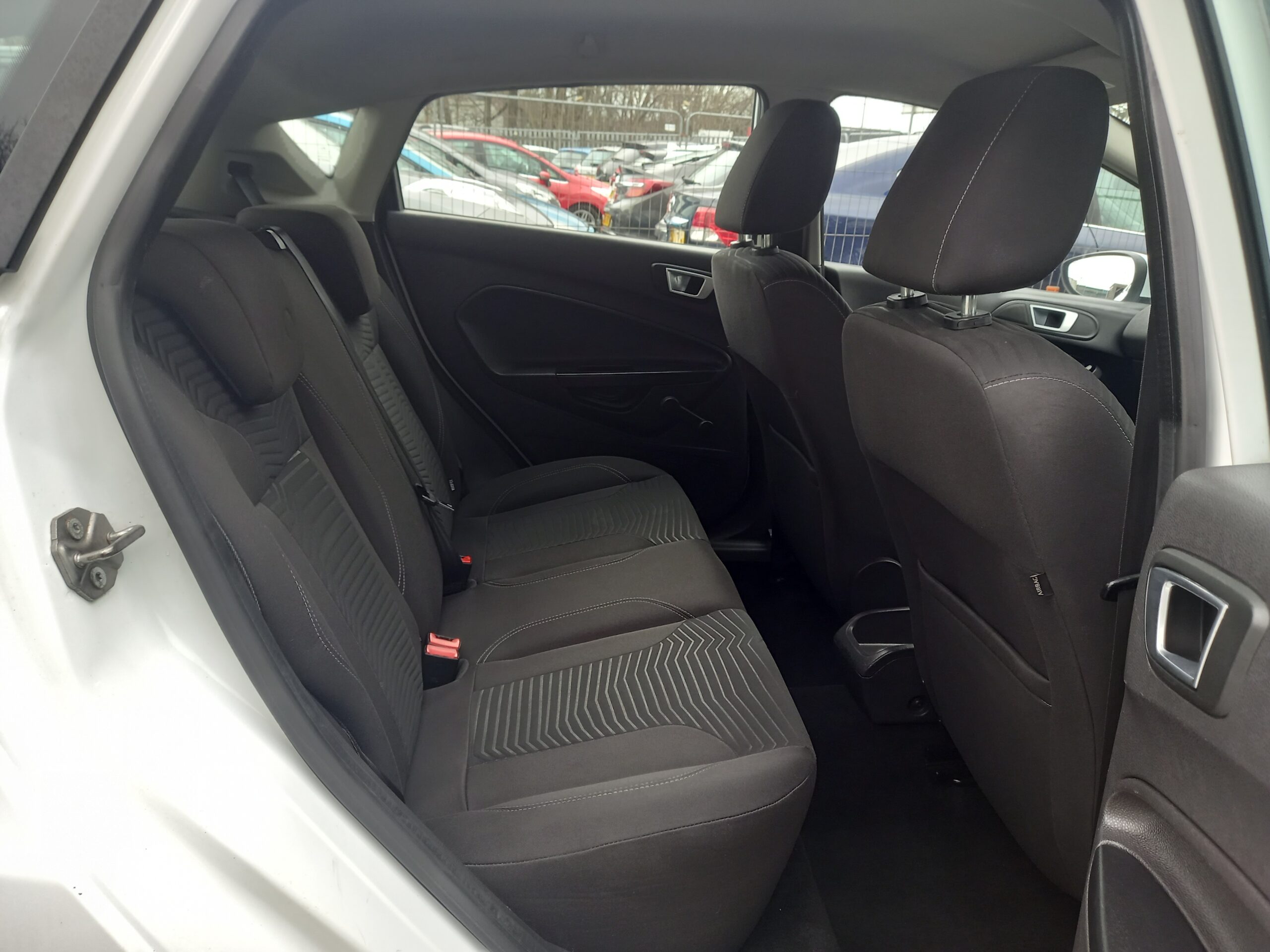 FORD FIESTA 1.25 82 Zetec 5dr 2014 120,000 Miles Service History £35 road tax 3 Months Warranty - Image 15