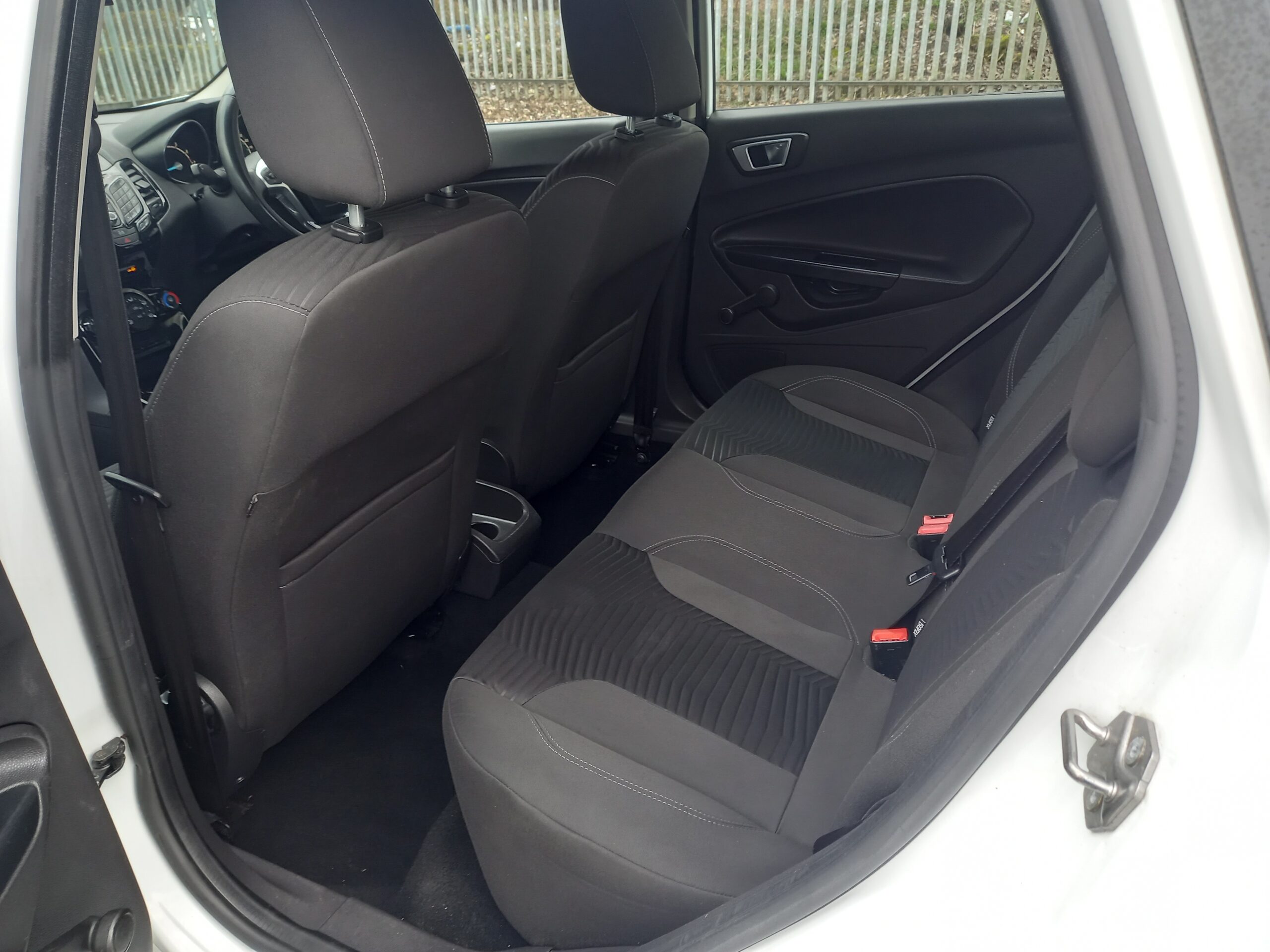 FORD FIESTA 1.25 82 Zetec 5dr 2014 120,000 Miles Service History £35 road tax 3 Months Warranty - Image 24