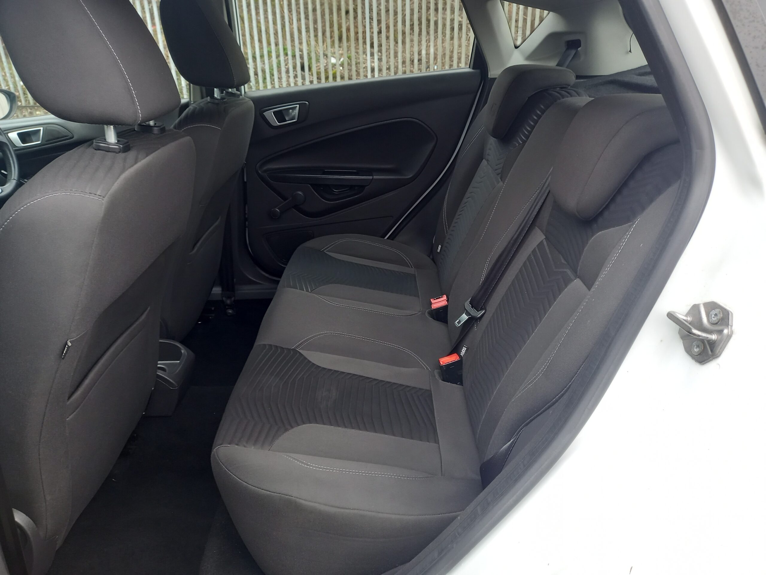 FORD FIESTA 1.25 82 Zetec 5dr 2014 120,000 Miles Service History £35 road tax 3 Months Warranty - Image 23