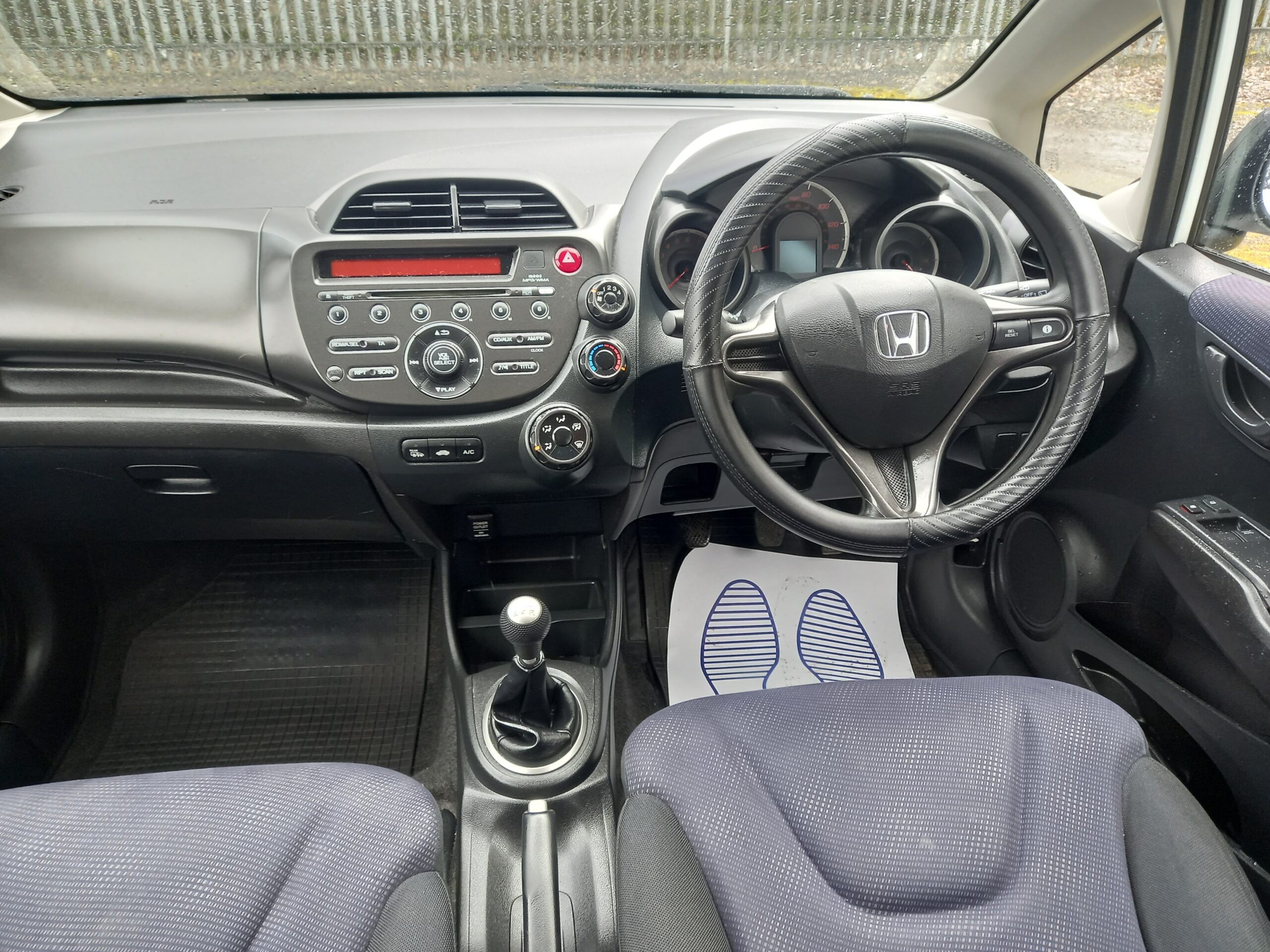 HONDA JAZZ 1.2 i-VTEC S 5dr 2013 89,000 Miles Full Service History 3 Months Warranty - Image 18