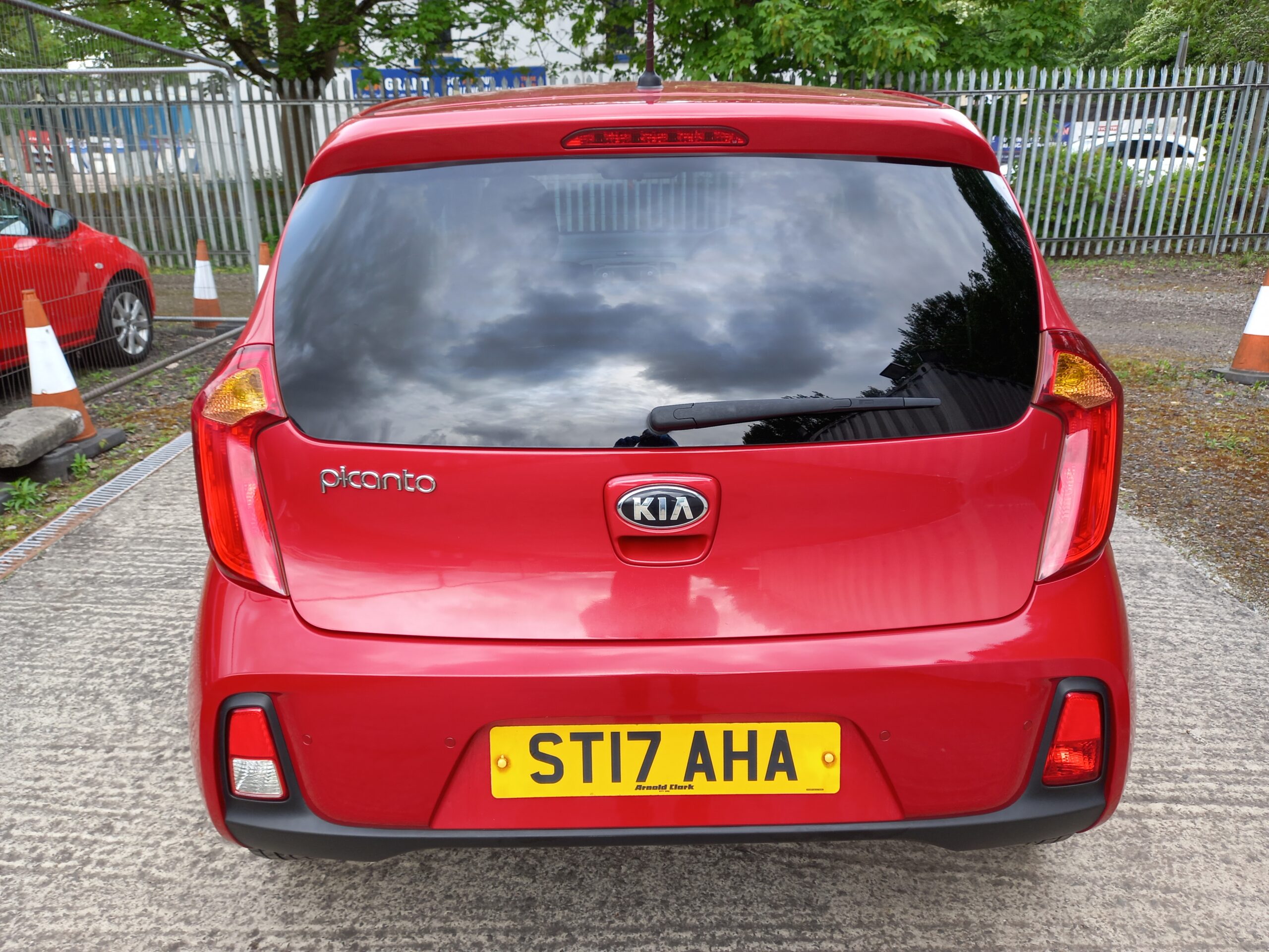 KIA PICANTO 1.25 SE 5dr Automatic 2017 67,000 Miles Full Service History 3 Months Warranty - Image 5