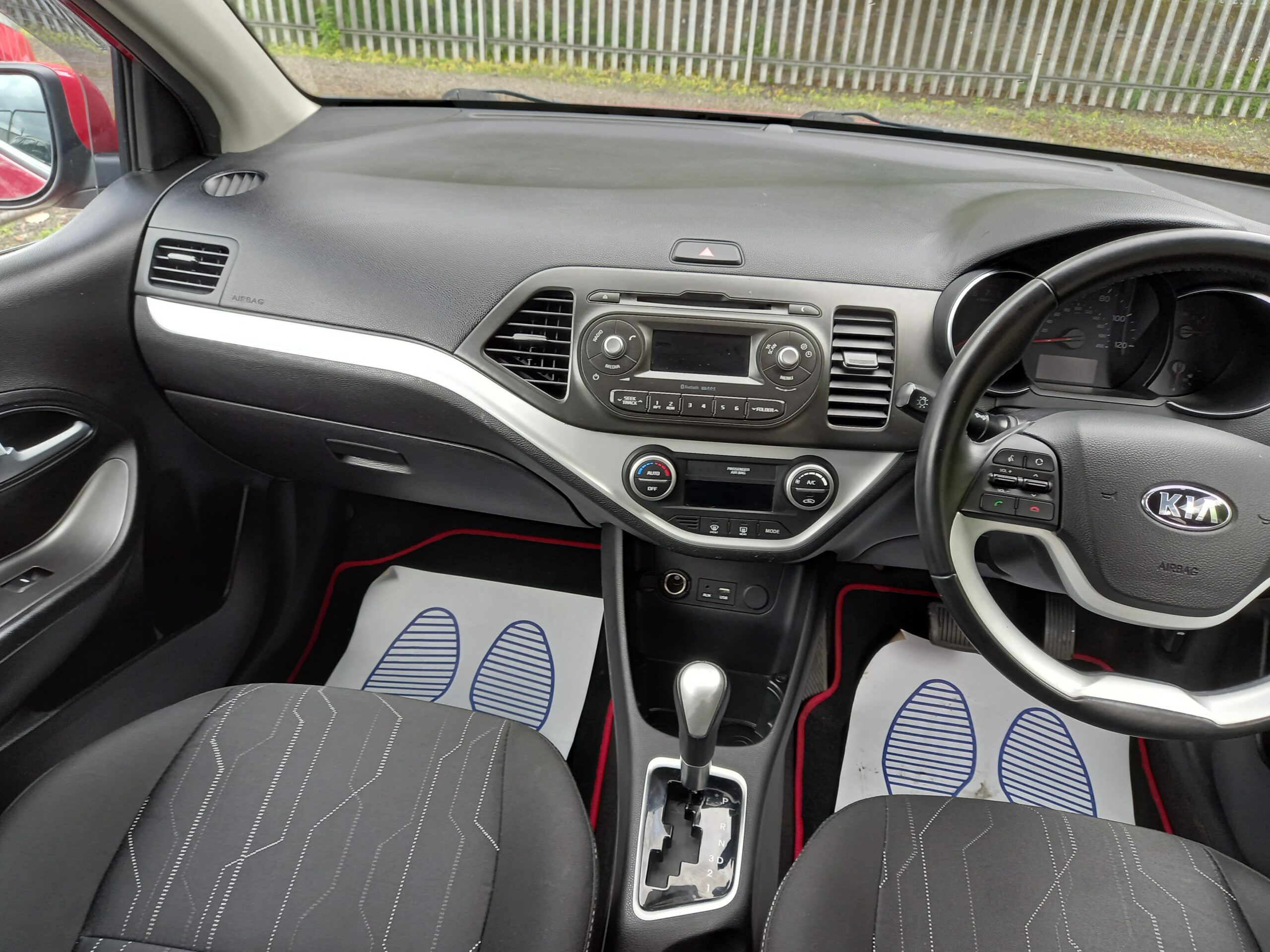 KIA PICANTO 1.25 SE 5dr Automatic 2017 67,000 Miles Full Service History 3 Months Warranty - Image 16
