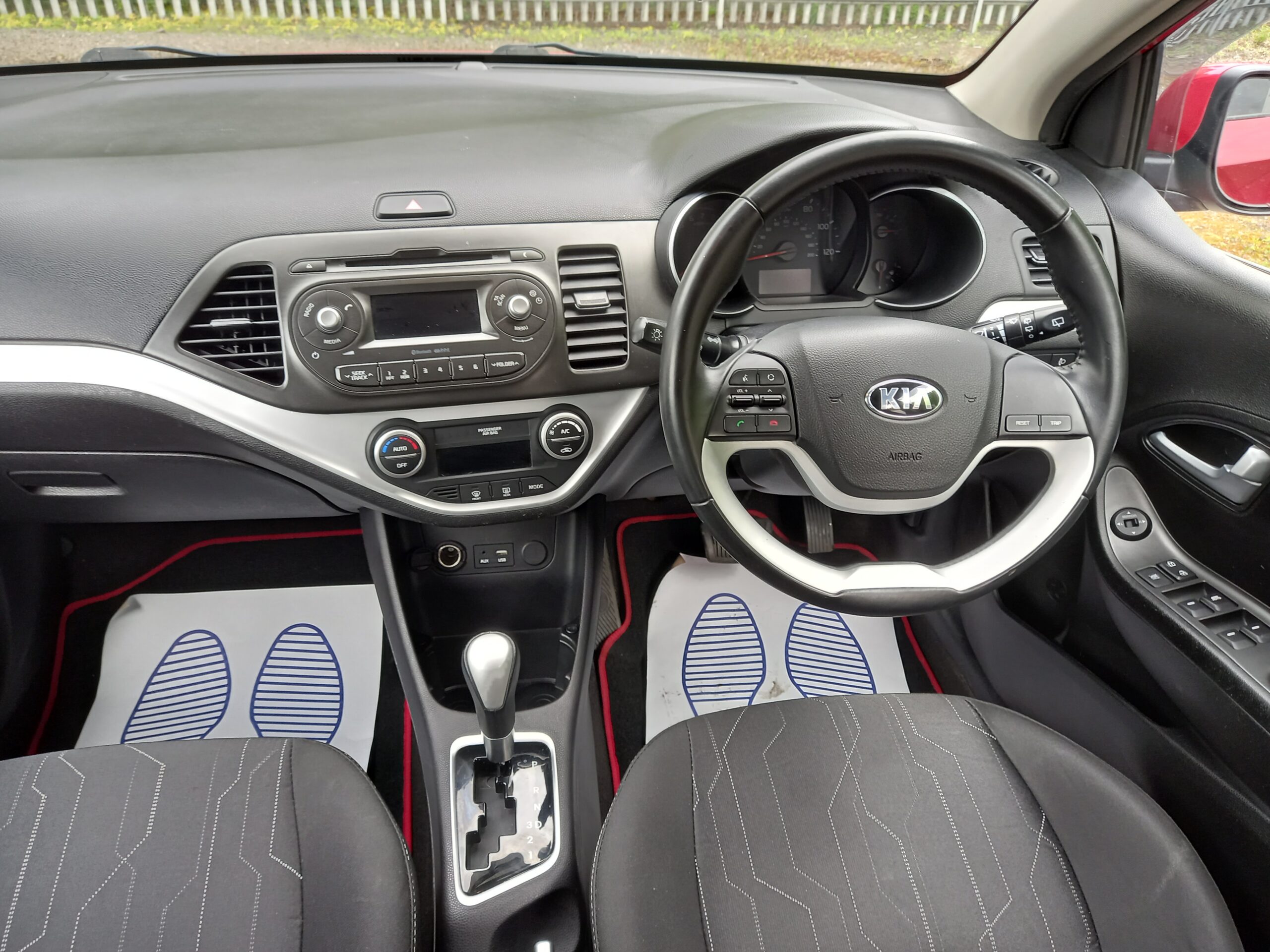 KIA PICANTO 1.25 SE 5dr Automatic 2017 67,000 Miles Full Service History 3 Months Warranty - Image 17