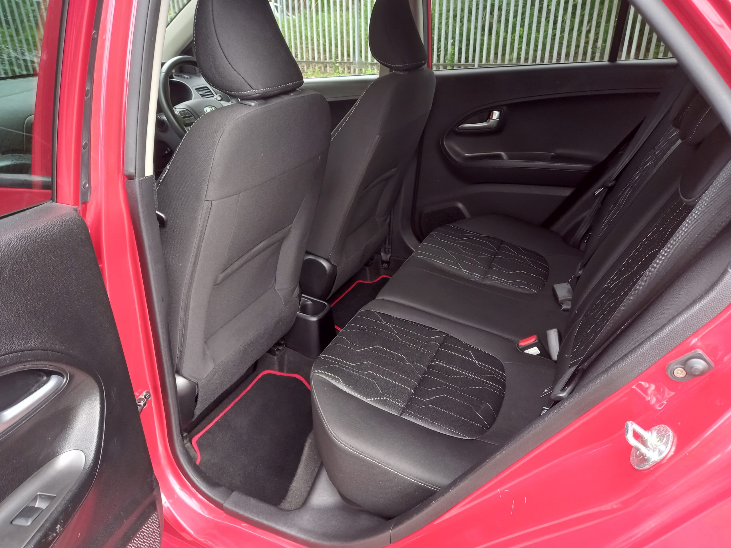 KIA PICANTO 1.25 SE 5dr Automatic 2017 67,000 Miles Full Service History 3 Months Warranty - Image 22