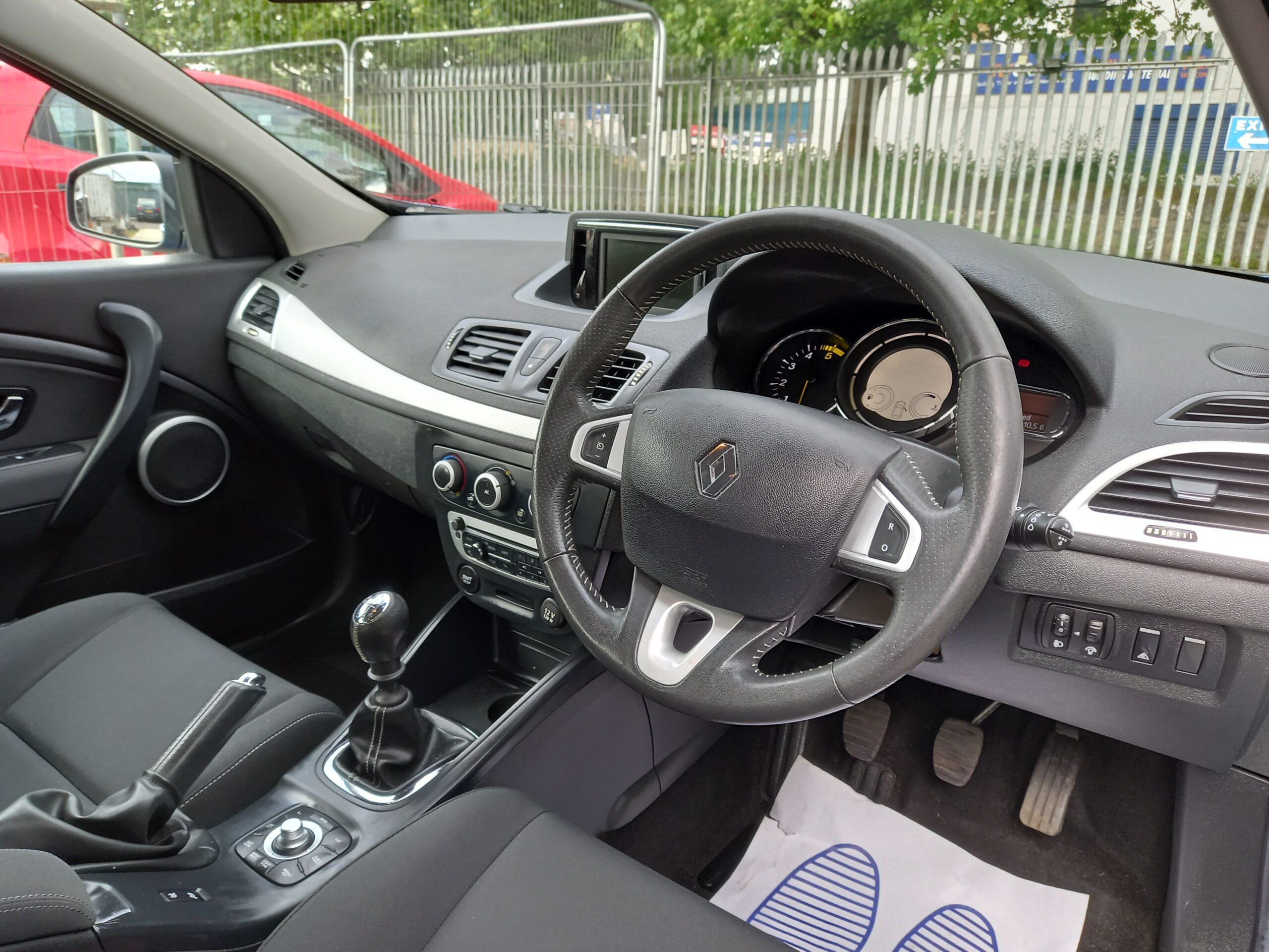 RENAULT MEGANE 1.5 dCi 110 Dynamique TomTom 5dr 99,000 Miles Service History 3 Months Warranty - Image 13