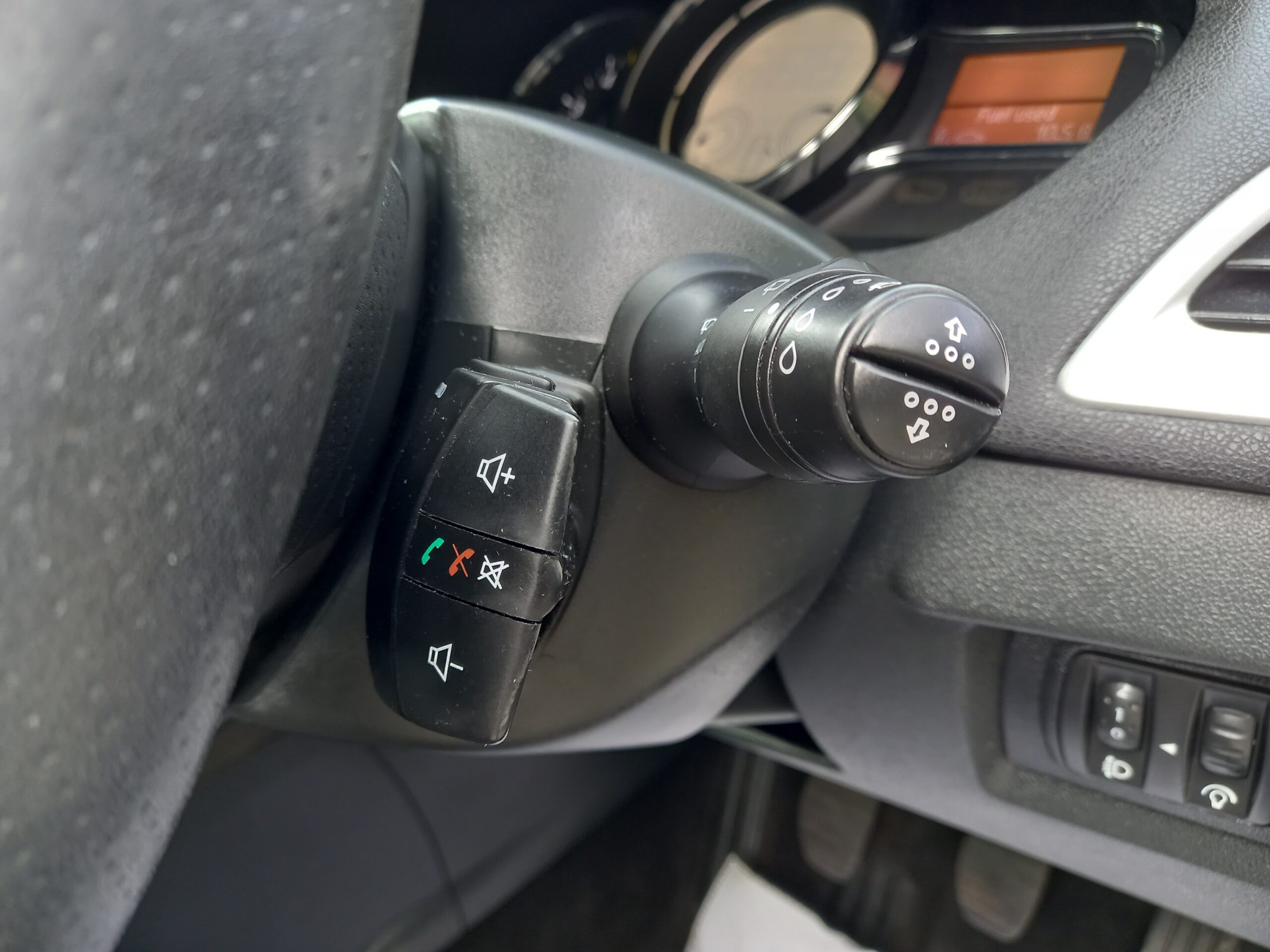RENAULT MEGANE 1.5 dCi 110 Dynamique TomTom 5dr 99,000 Miles Service History 3 Months Warranty - Image 31