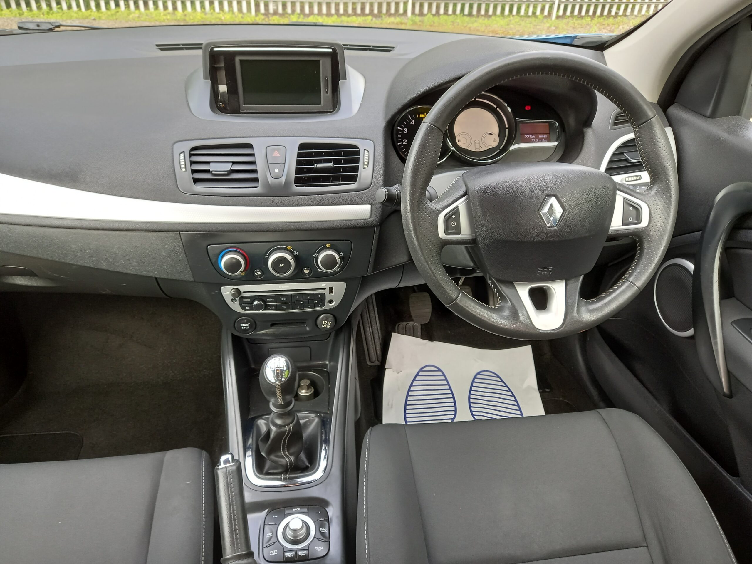 RENAULT MEGANE 1.5 dCi 110 Dynamique TomTom 5dr 99,000 Miles Service History 3 Months Warranty - Image 17