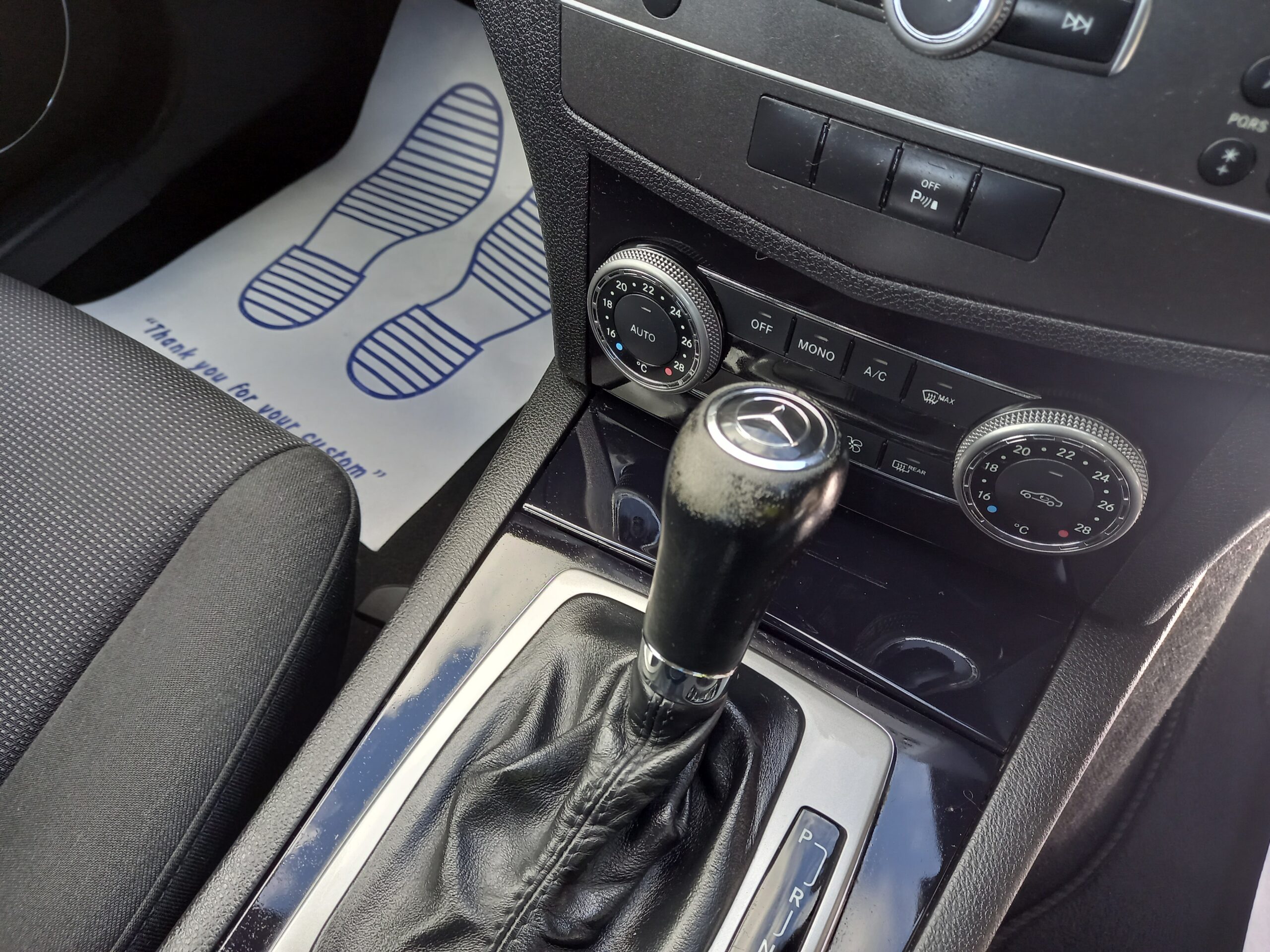 MERCEDES-BENZ C CLASS C180 CGI BlueEFFICIENCY SE 4dr 2010 Automatic 102,000 Miles 3 Months Warranty - Image 25