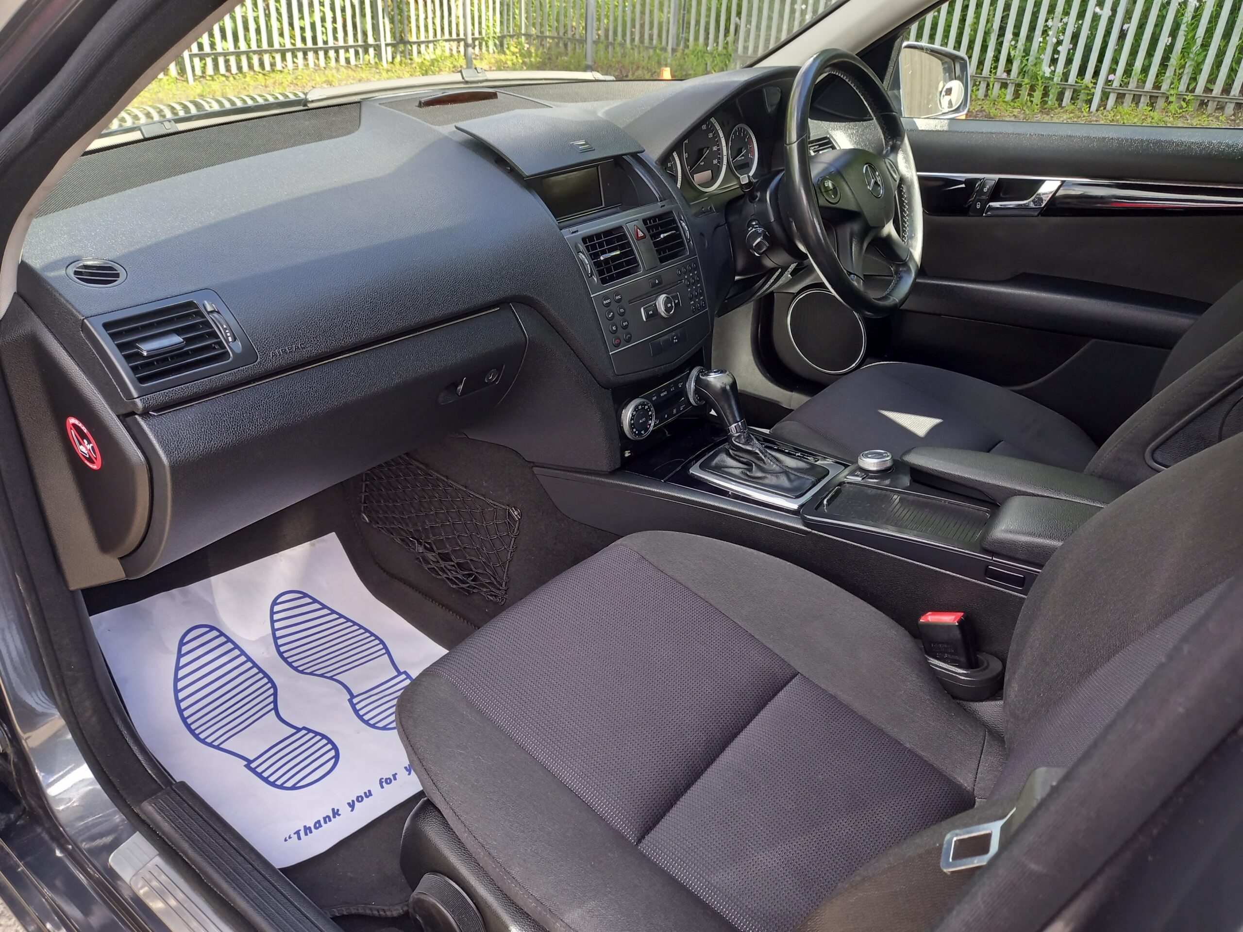 MERCEDES-BENZ C CLASS C180 CGI BlueEFFICIENCY SE 4dr 2010 Automatic 102,000 Miles 3 Months Warranty - Image 17