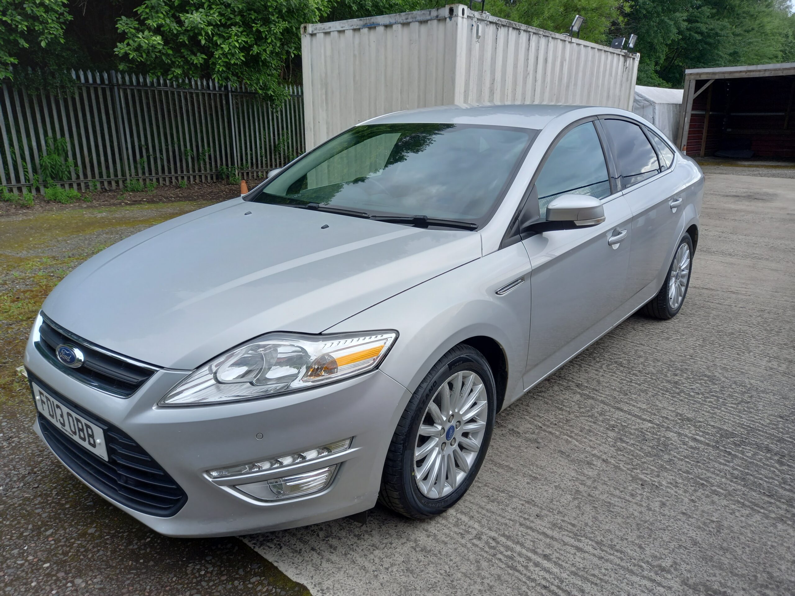 FORD MONDEO 2.0 TDCi 140 Zetec Business Edition 5dr 2013 104,000 Miles Full Service History £35 road tax 3 Months Warranty - Image 3