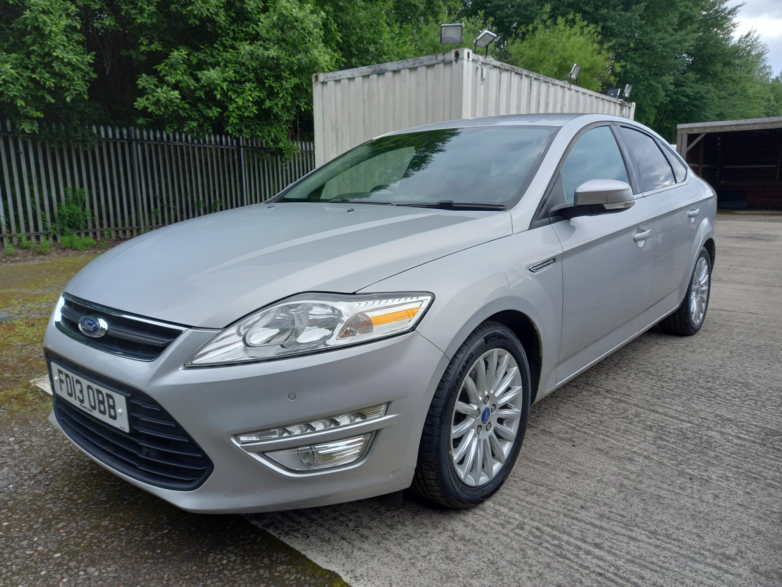 FORD MONDEO 2.0 TDCi 140 Zetec Business Edition 5dr 2013 104,000 Miles Full Service History £35 road tax 3 Months Warranty