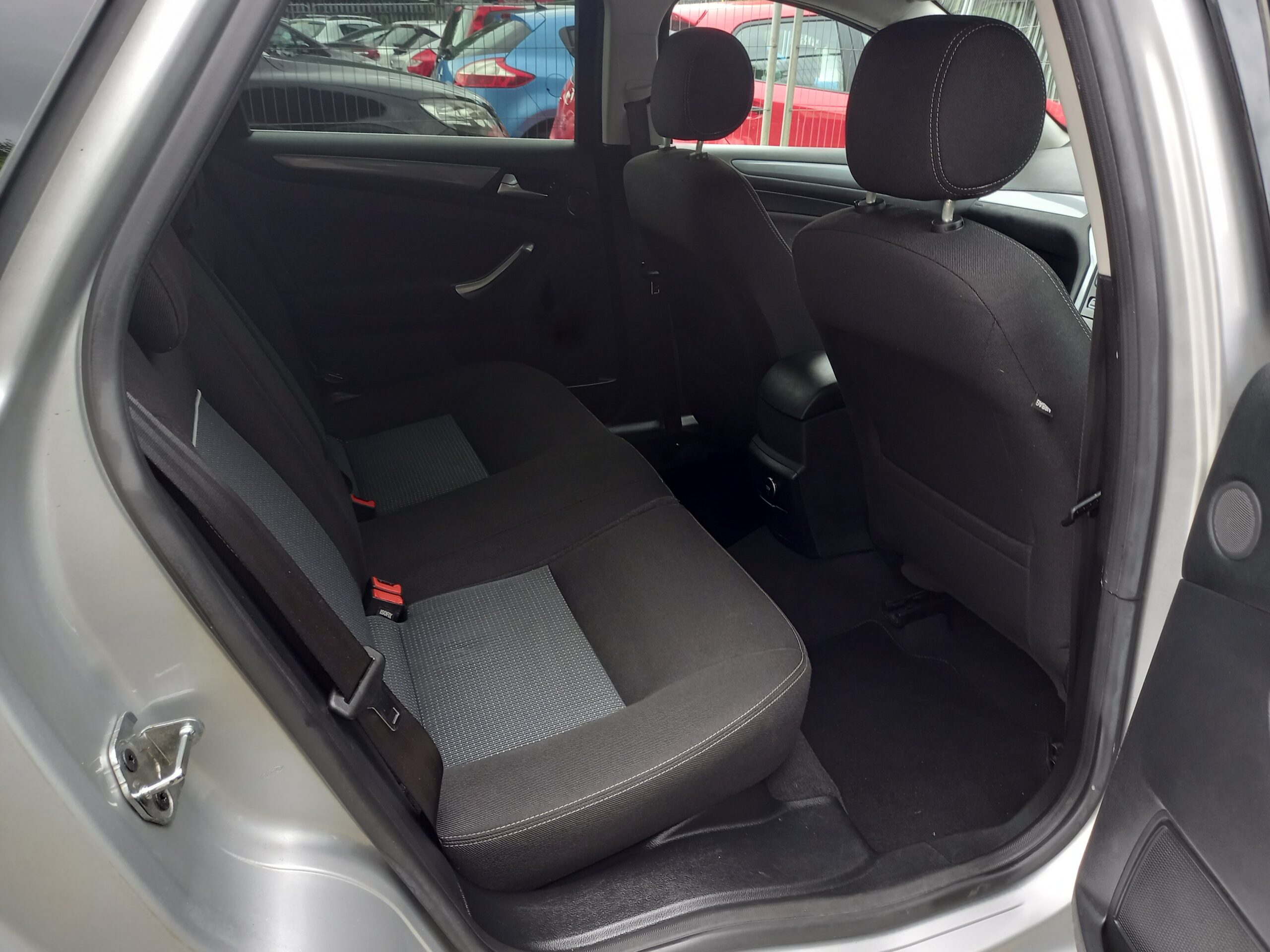 FORD MONDEO 2.0 TDCi 140 Zetec Business Edition 5dr 2013 104,000 Miles Full Service History £35 road tax 3 Months Warranty - Image 18