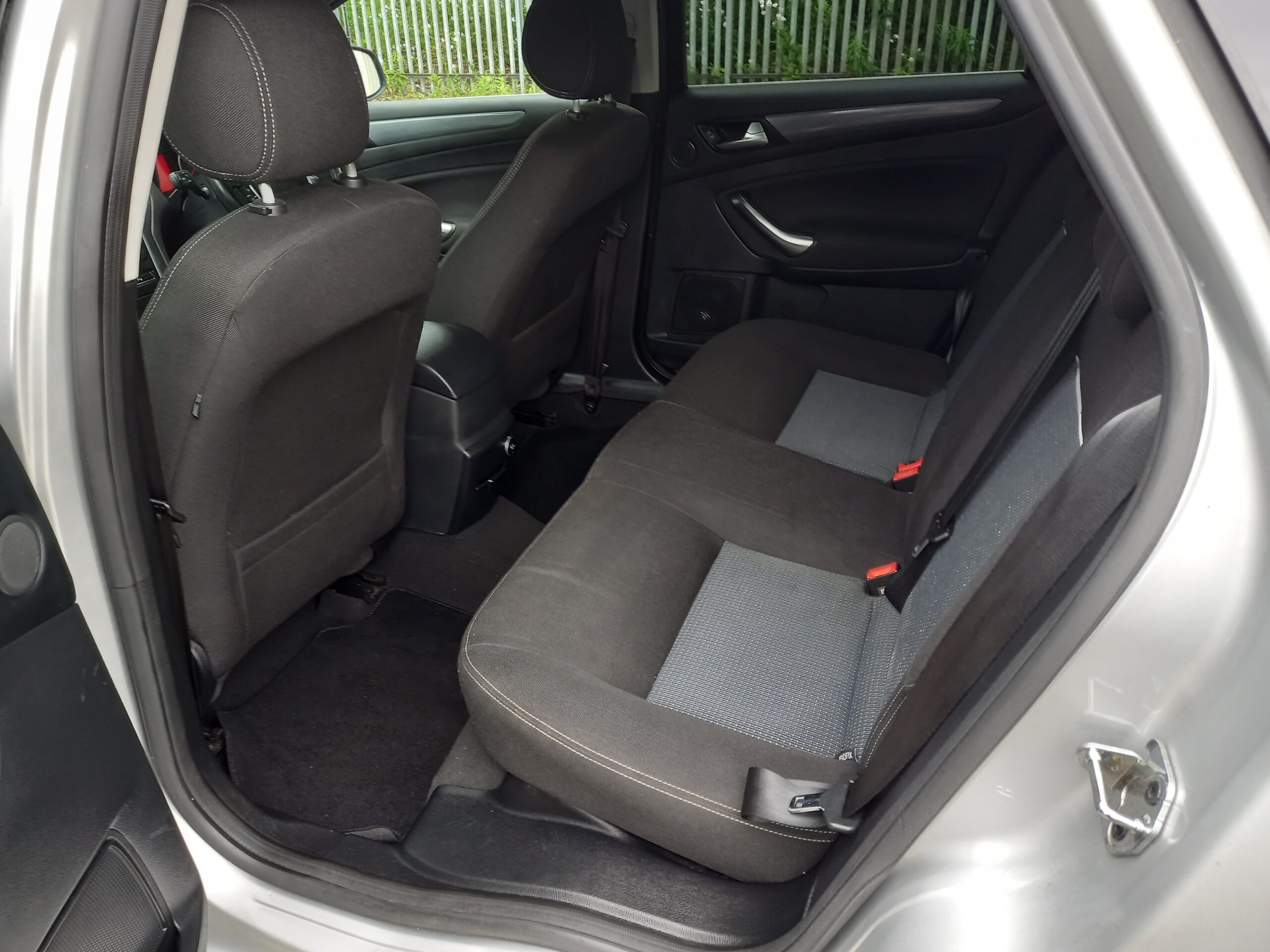 FORD MONDEO 2.0 TDCi 140 Zetec Business Edition 5dr 2013 104,000 Miles Full Service History £35 road tax 3 Months Warranty - Image 24