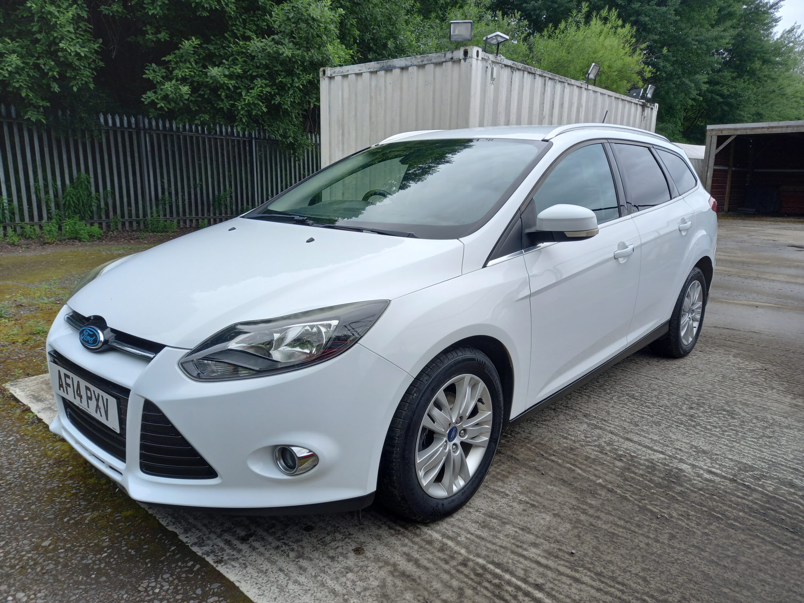 FORD FOCUS 1.6 TDCi 115 Titanium Navigator 5dr Estate 84,000 Miles Full Service History £20 tax 3 Months Warranty