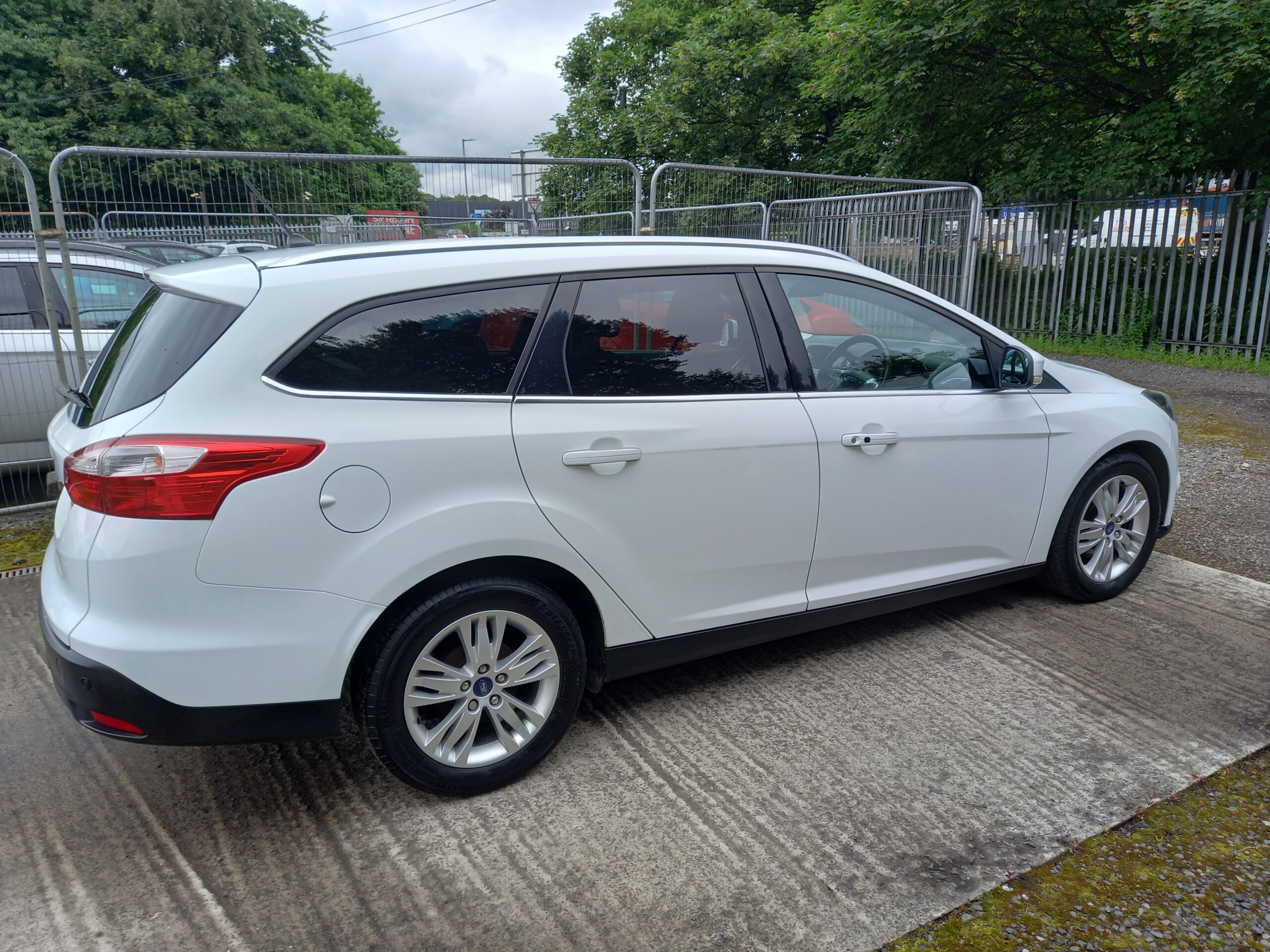 FORD FOCUS 1.6 TDCi 115 Titanium Navigator 5dr Estate 84,000 Miles Full Service History £20 tax 3 Months Warranty - Image 6