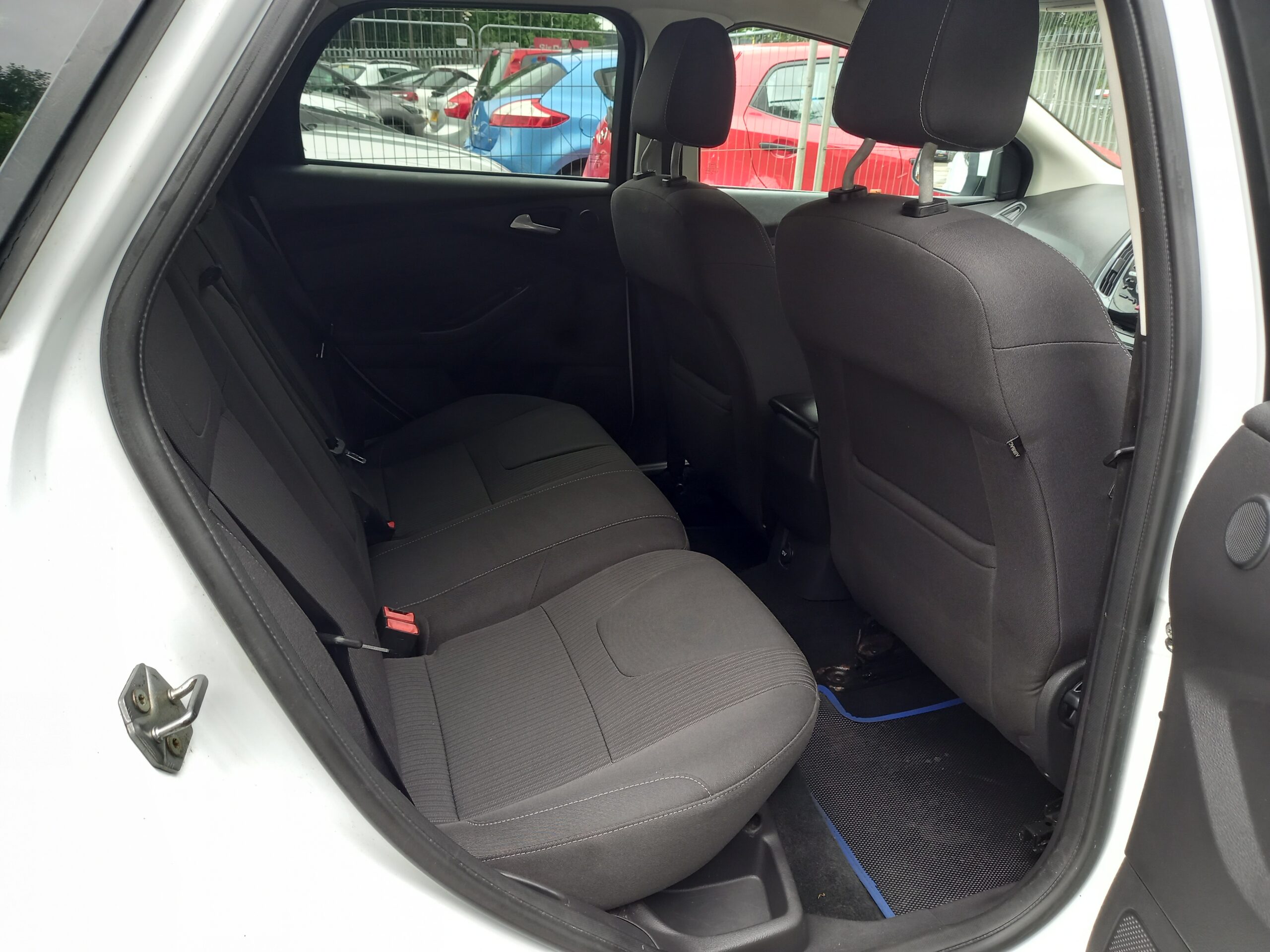 FORD FOCUS 1.6 TDCi 115 Titanium Navigator 5dr Estate 84,000 Miles Full Service History £20 tax 3 Months Warranty - Image 13