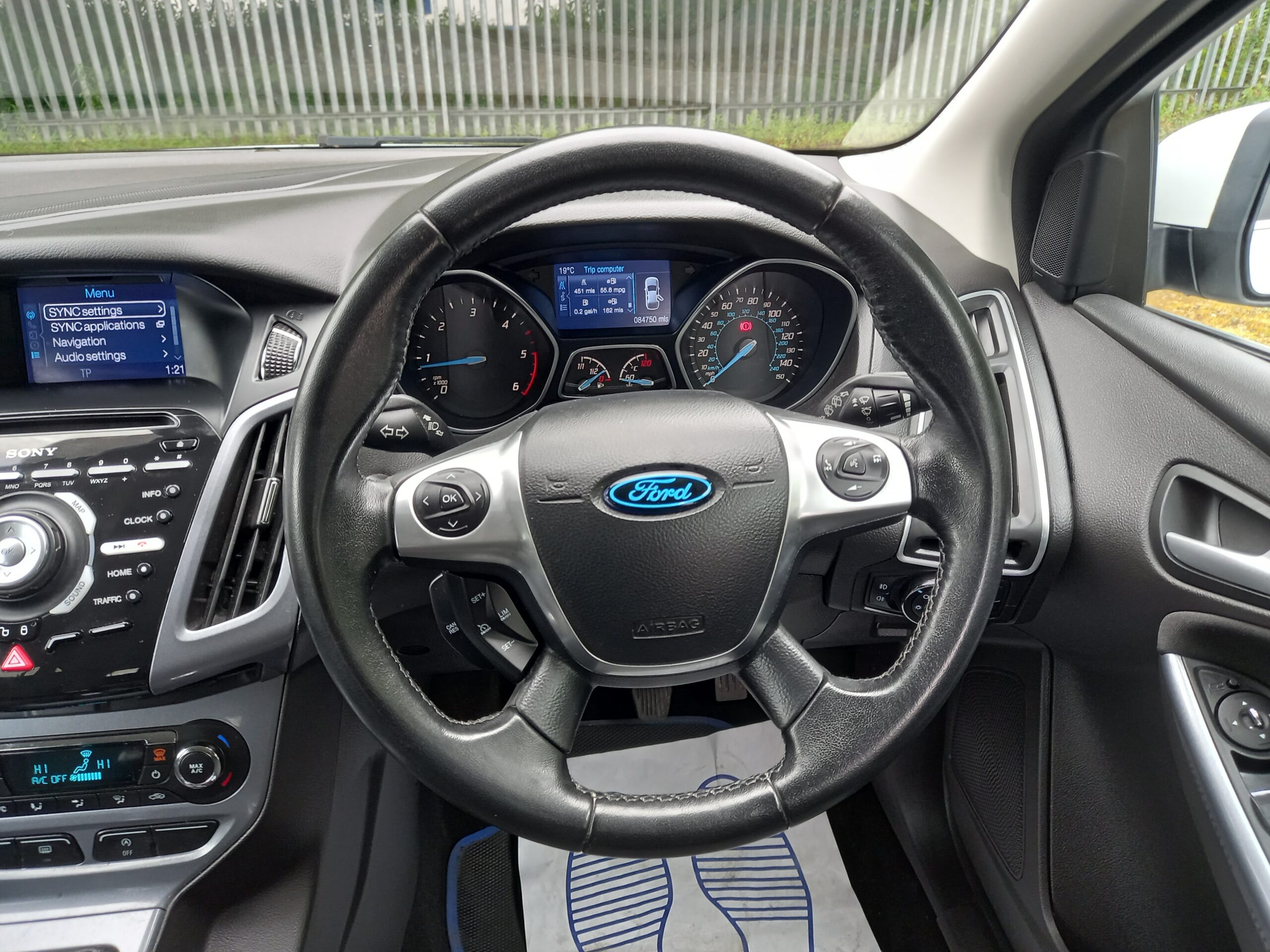 FORD FOCUS 1.6 TDCi 115 Titanium Navigator 5dr Estate 84,000 Miles Full Service History £20 tax 3 Months Warranty - Image 18
