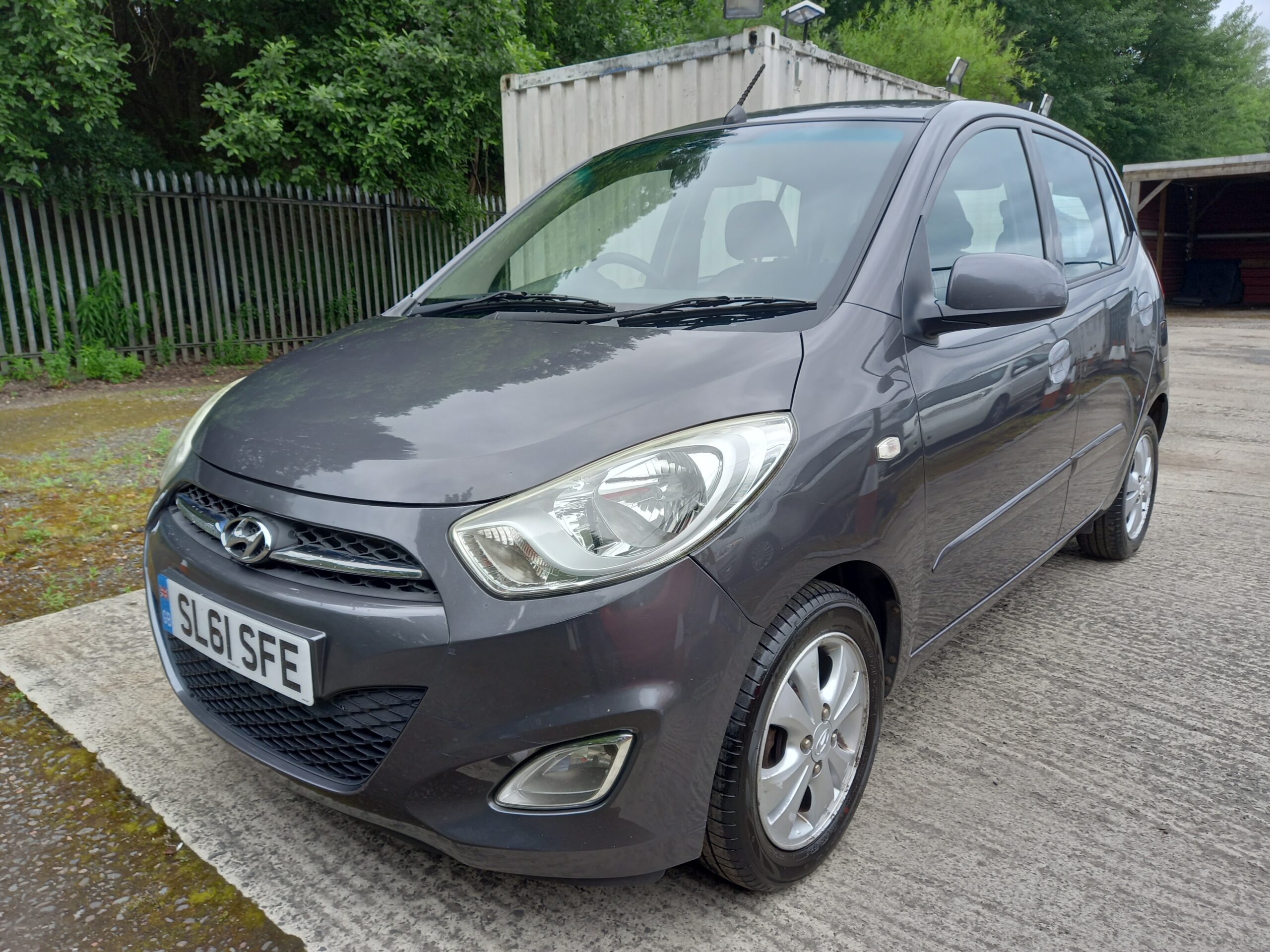 HYUNDAI I10 1.2 Active 5dr 2011 grey 90,000 Miles £20 road tax * Warranty *