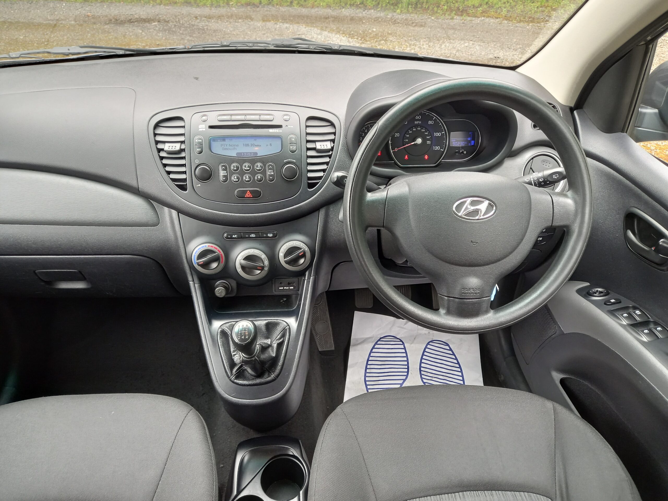 HYUNDAI I10 1.2 Active 5dr 2011 grey 90,000 Miles £20 road tax * Warranty * - Image 16