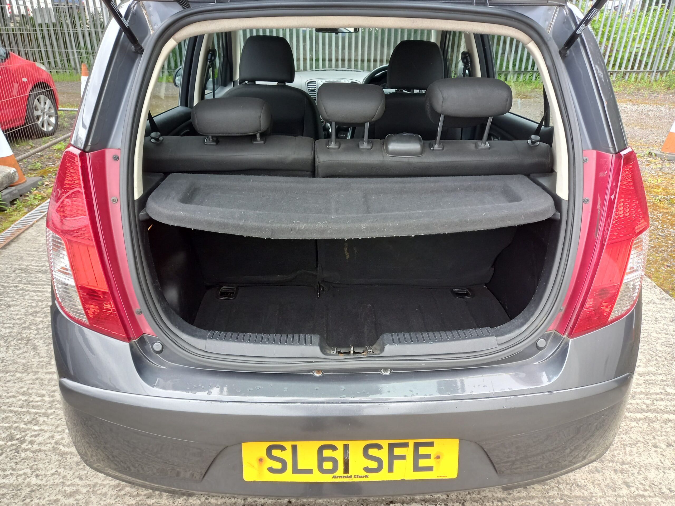 HYUNDAI I10 1.2 Active 5dr 2011 grey 90,000 Miles £20 road tax * Warranty * - Image 34