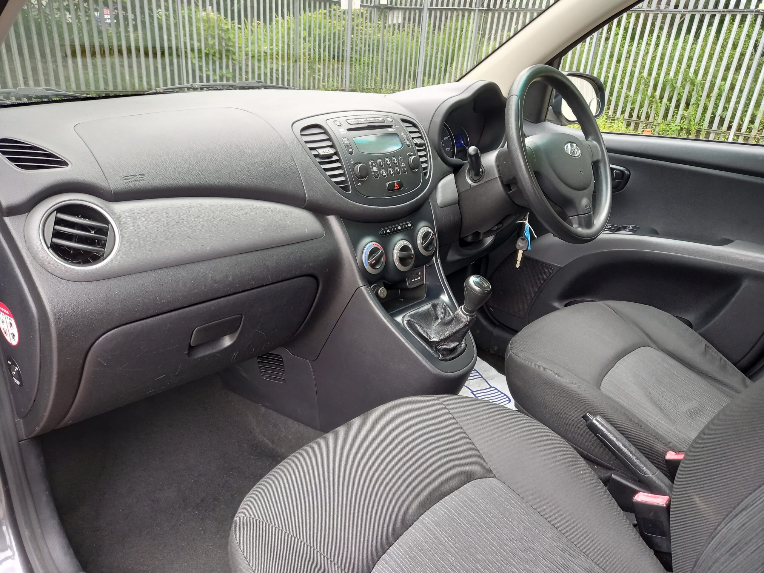 HYUNDAI I10 1.2 Active 5dr 2011 grey 90,000 Miles £20 road tax * Warranty * - Image 21