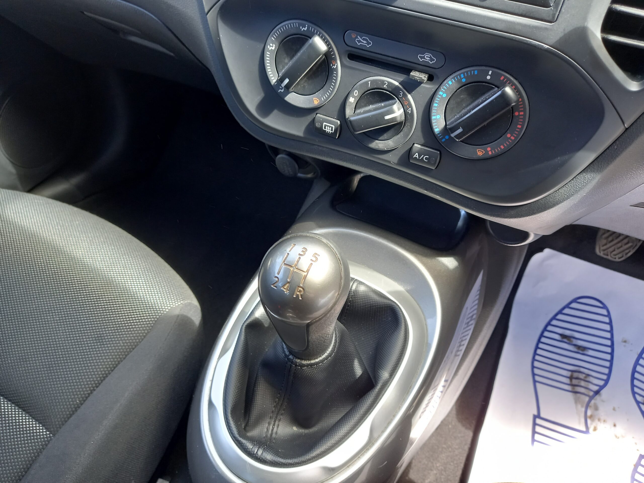 NISSAN JUKE 1.6 Visia 5dr 2012 87,000 Miles Full Service History 3 Months Warranty - Image 25