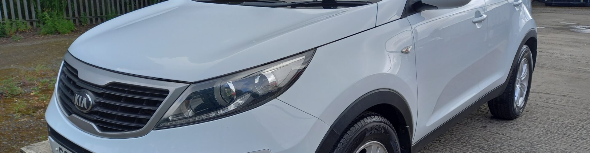 KIA SPORTAGE 1.7 CRDi ISG 1 5dr 2013 white Full Service History 3 Months Warranty