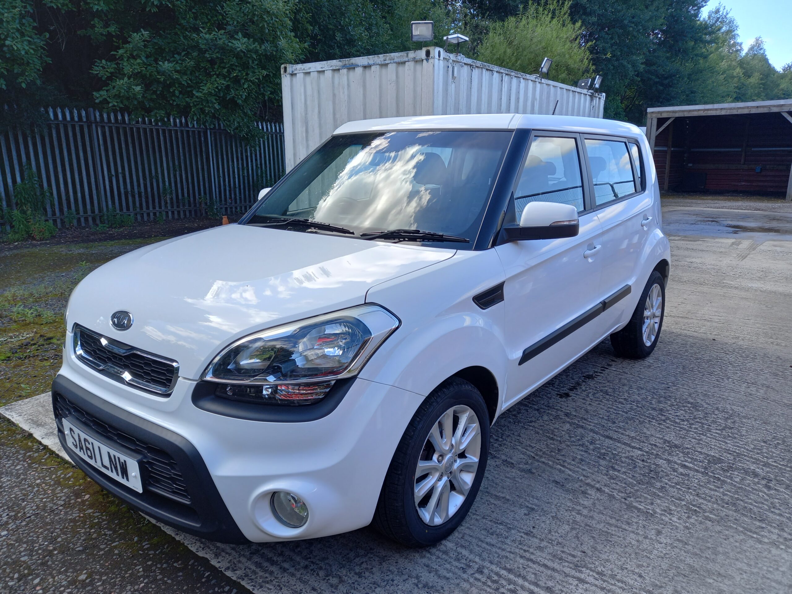 KIA SOUL 1.6 CRDi 2 5dr Automatic 2011 92,000 miles Full Service History 3 Months Warranty - Image 3