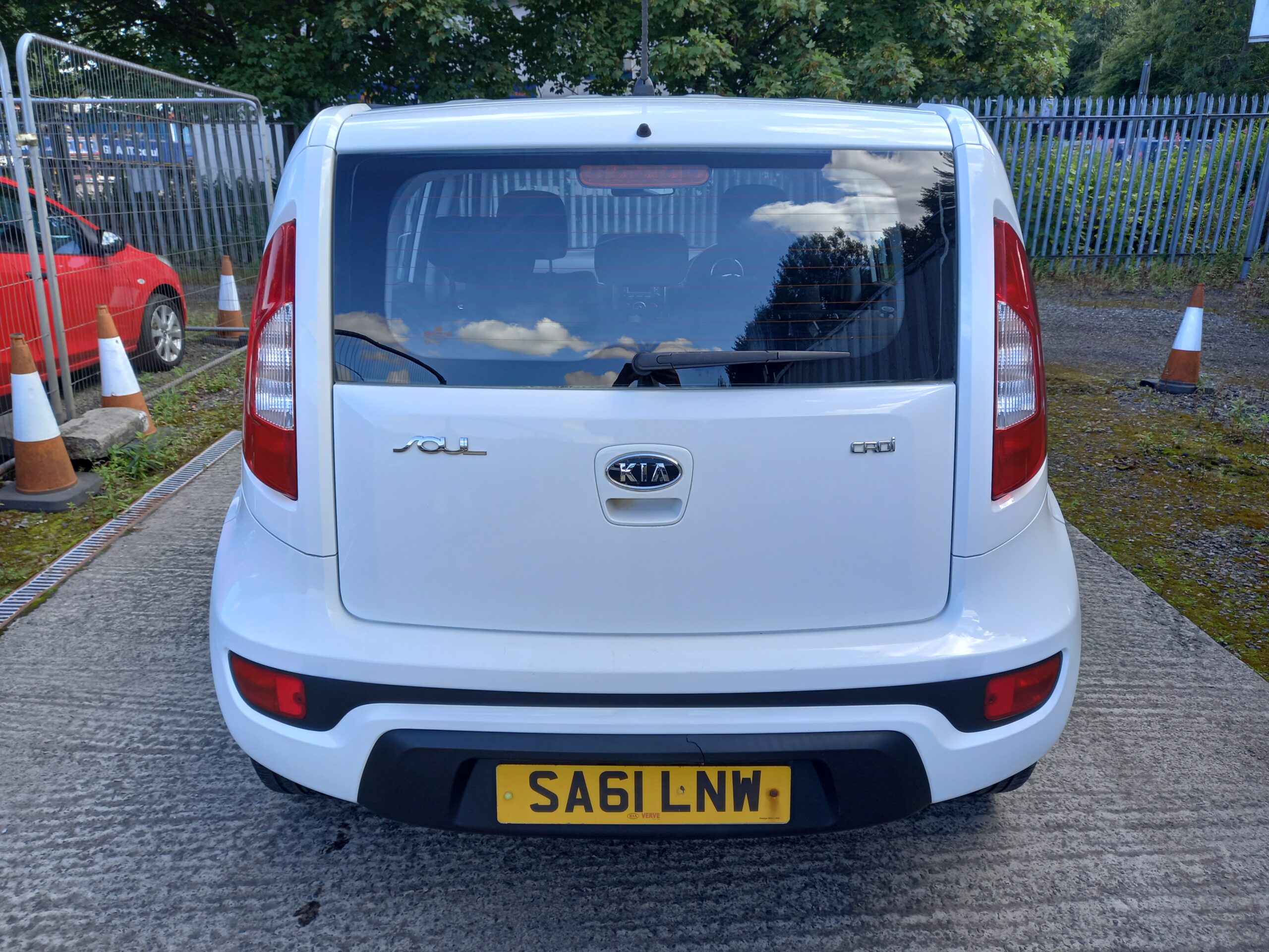 KIA SOUL 1.6 CRDi 2 5dr Automatic 2011 92,000 miles Full Service History 3 Months Warranty - Image 4