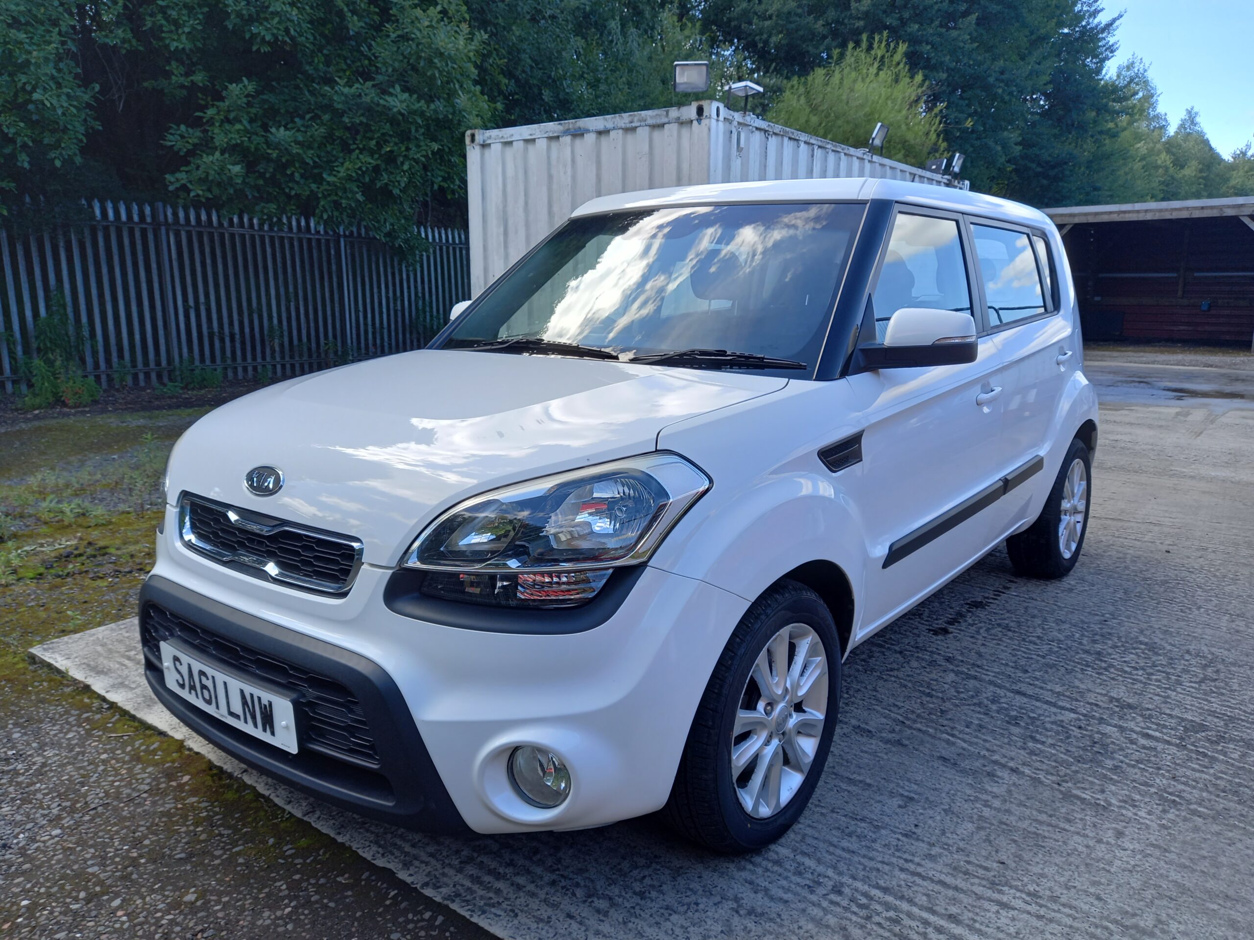 KIA SOUL 1.6 CRDi 2 5dr Automatic 2011 92,000 miles Full Service History 3 Months Warranty - Image 10