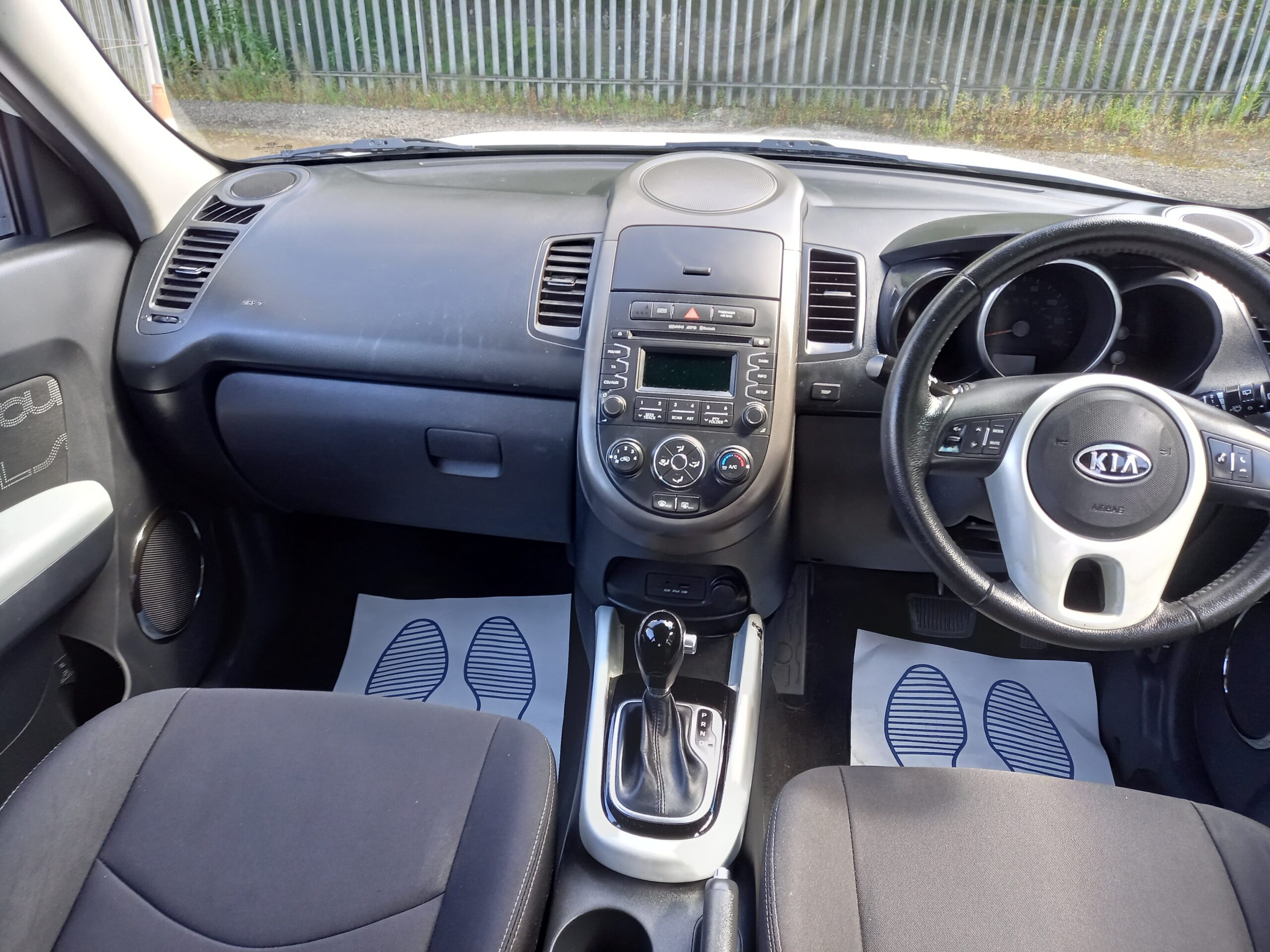 KIA SOUL 1.6 CRDi 2 5dr Automatic 2011 92,000 miles Full Service History 3 Months Warranty - Image 18