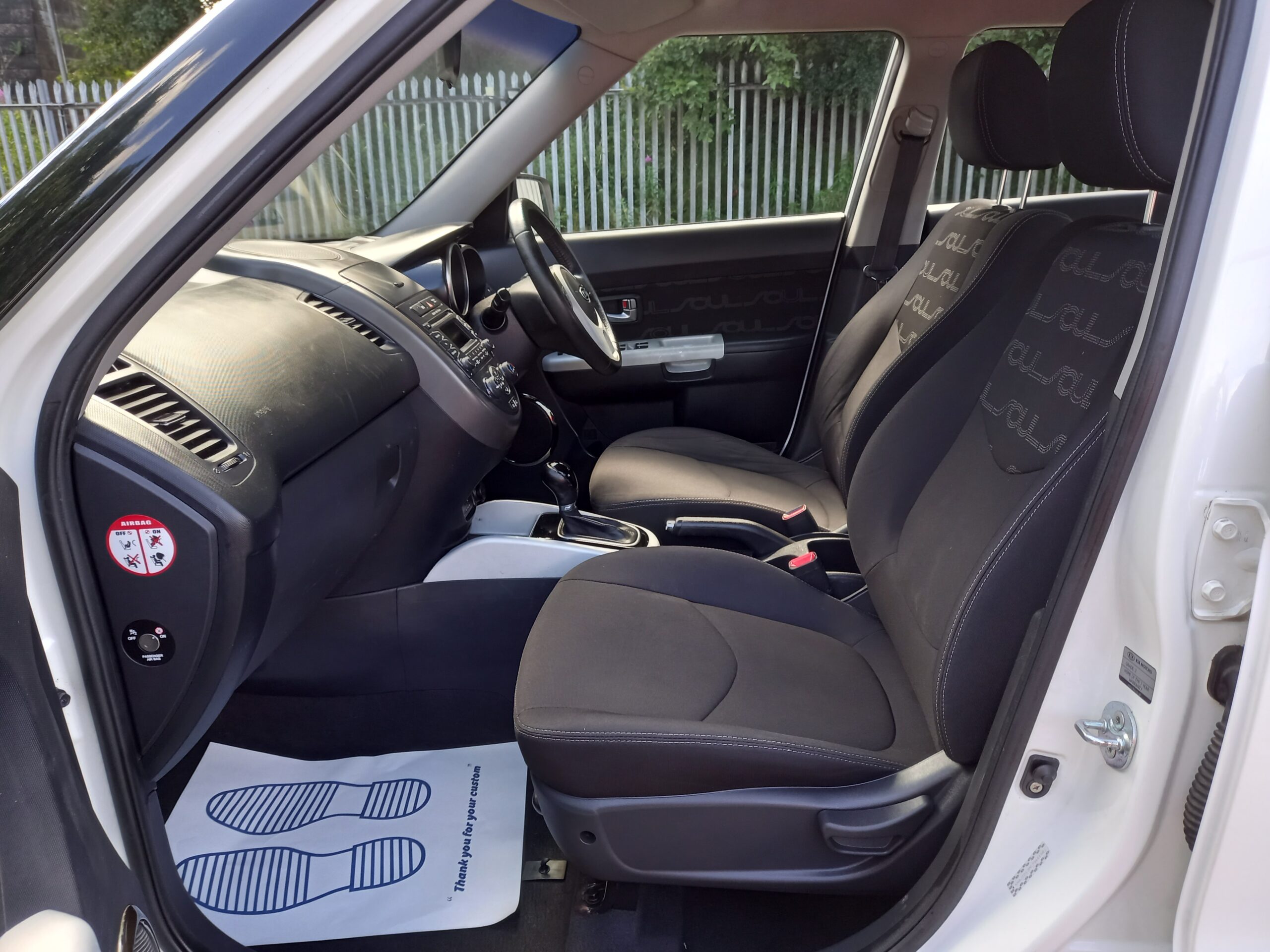 KIA SOUL 1.6 CRDi 2 5dr Automatic 2011 92,000 miles Full Service History 3 Months Warranty - Image 22