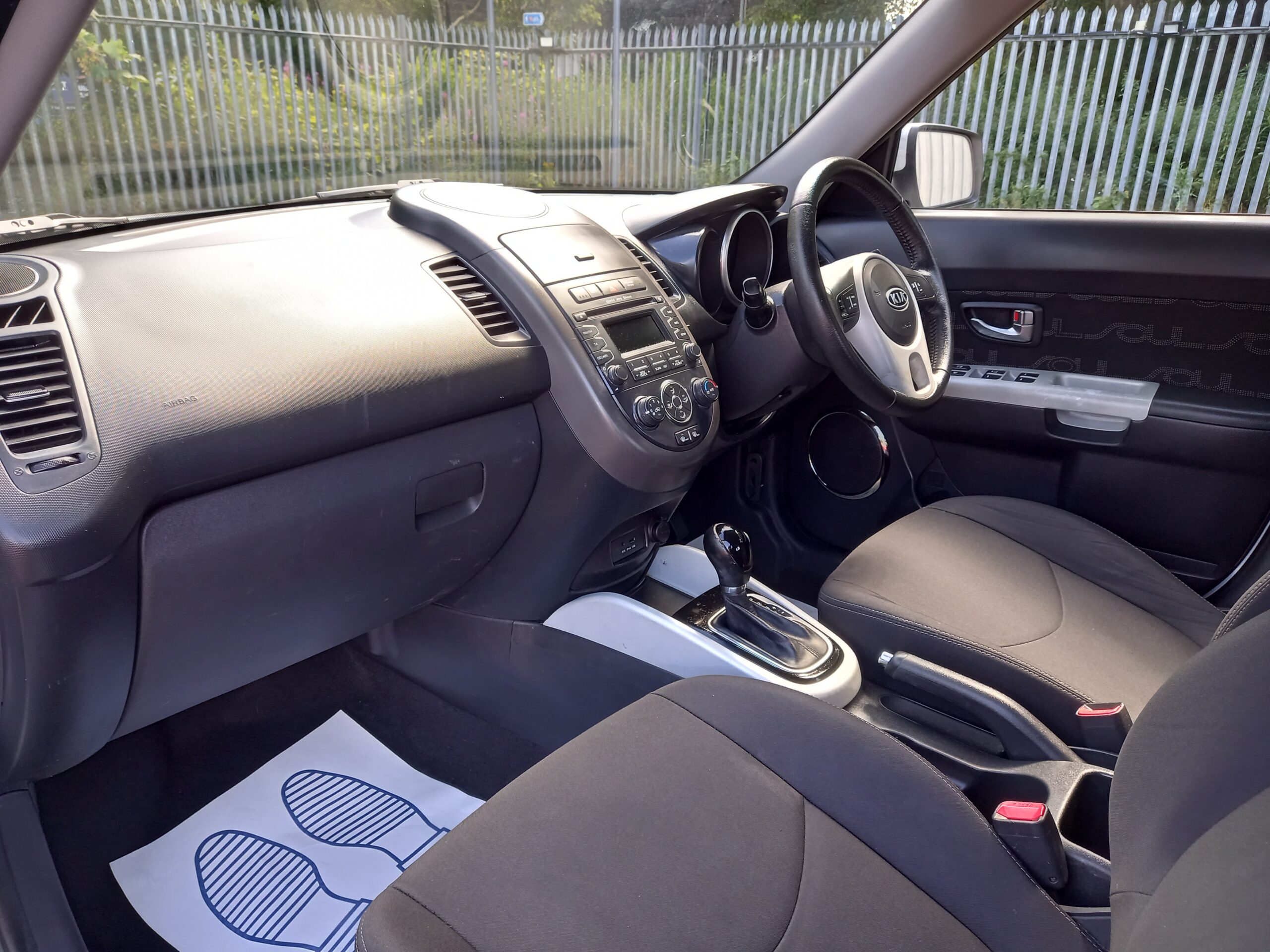 KIA SOUL 1.6 CRDi 2 5dr Automatic 2011 92,000 miles Full Service History 3 Months Warranty - Image 21