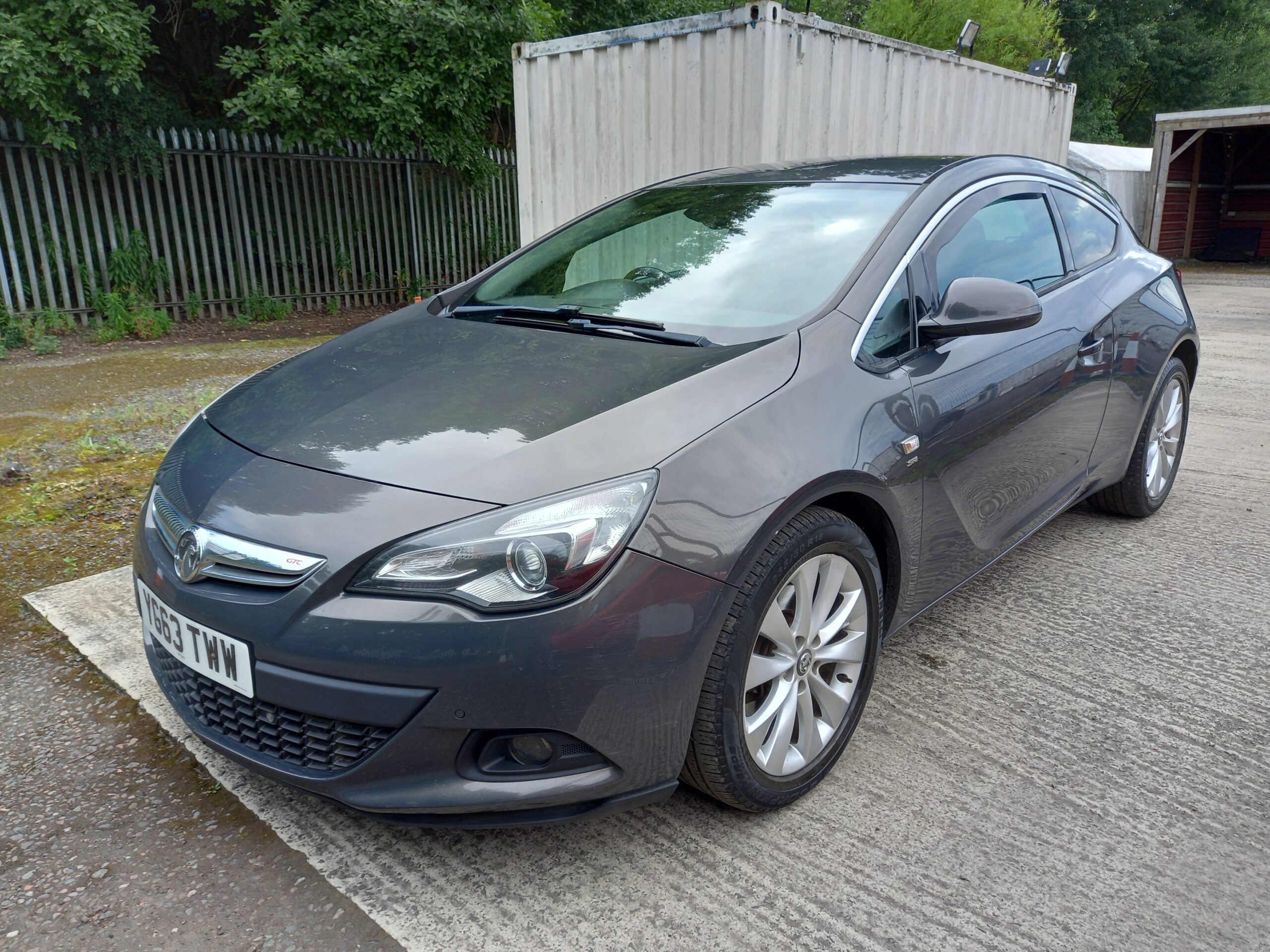 VAUXHALL ASTRA GTC 2.0 CDTi 16V SRi 3dr 2013 163,000 Miles Full Service History