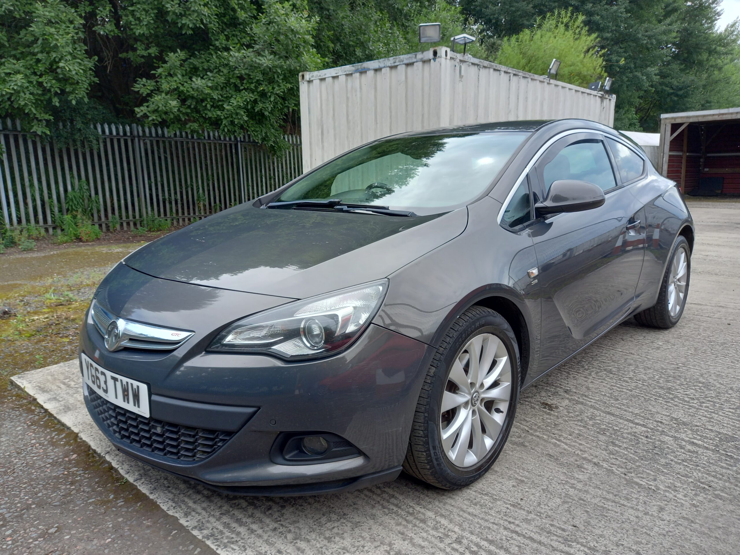 VAUXHALL ASTRA GTC 2.0 CDTi 16V SRi 3dr 2013 163,000 Miles Full Service History - Image 4