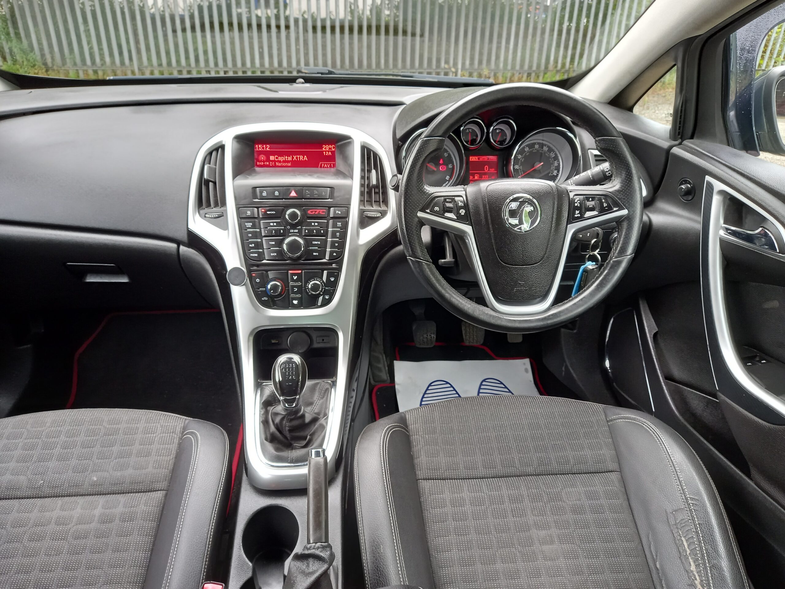 VAUXHALL ASTRA GTC 2.0 CDTi 16V SRi 3dr 2013 163,000 Miles Full Service History - Image 18