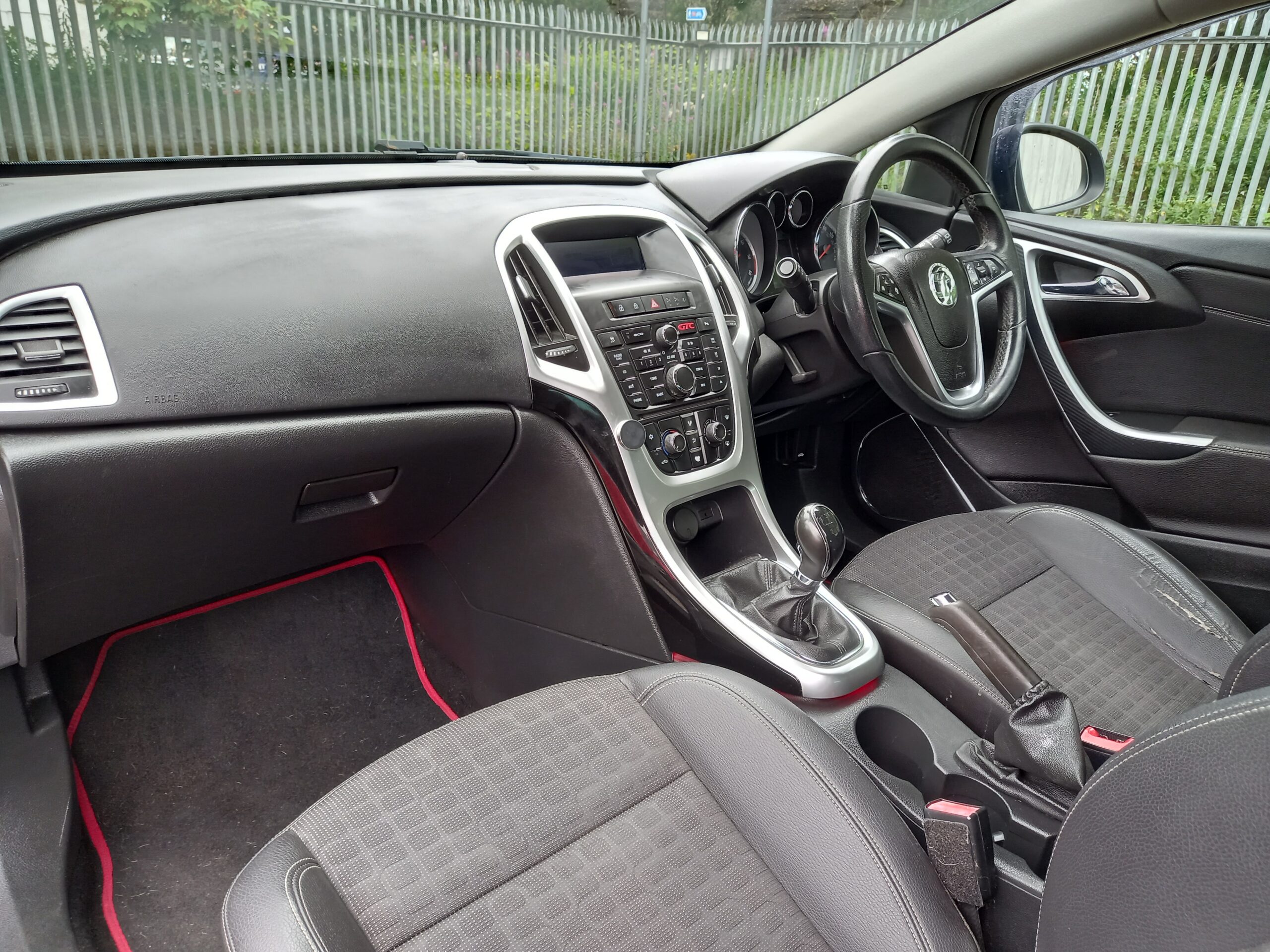 VAUXHALL ASTRA GTC 2.0 CDTi 16V SRi 3dr 2013 163,000 Miles Full Service History - Image 21