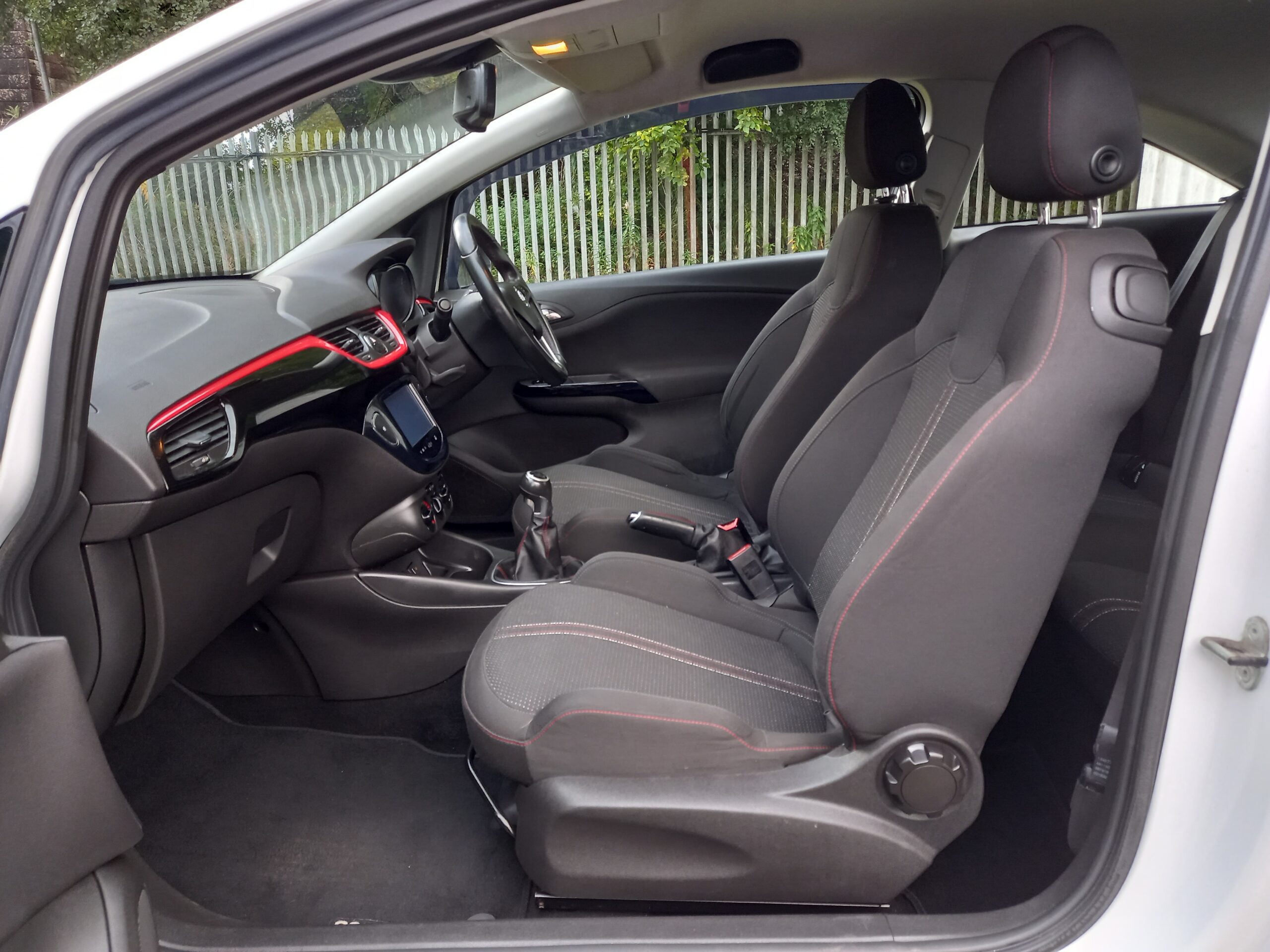 VAUXHALL CORSA 1.4 ecoFLEX SRi 3dr White 2015 71,000 Miles Full Service History 3 Months Warranty - Image 21