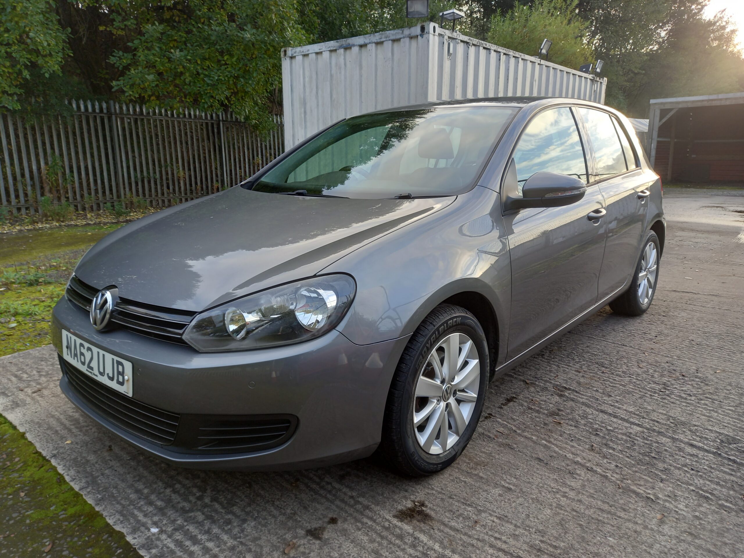 VOLKSWAGEN GOLF 1.6 TDi 105 Match 5dr 2012 95,000 Miles Service History £35 road tax 3 Months Warranty - Image 2