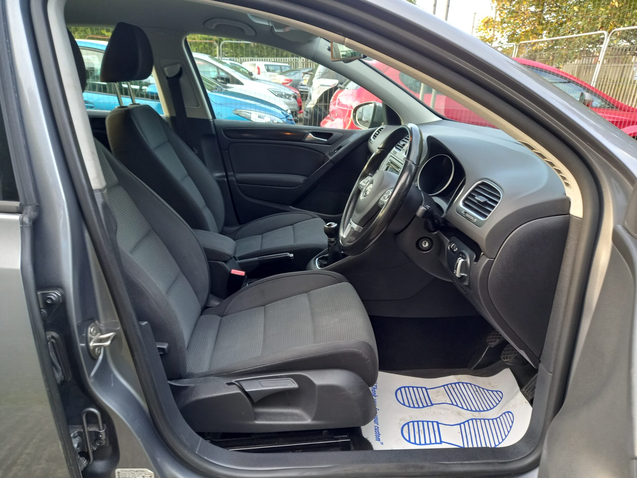 VOLKSWAGEN GOLF 1.6 TDi 105 Match 5dr 2012 95,000 Miles Service History £35 road tax 3 Months Warranty - Image 13
