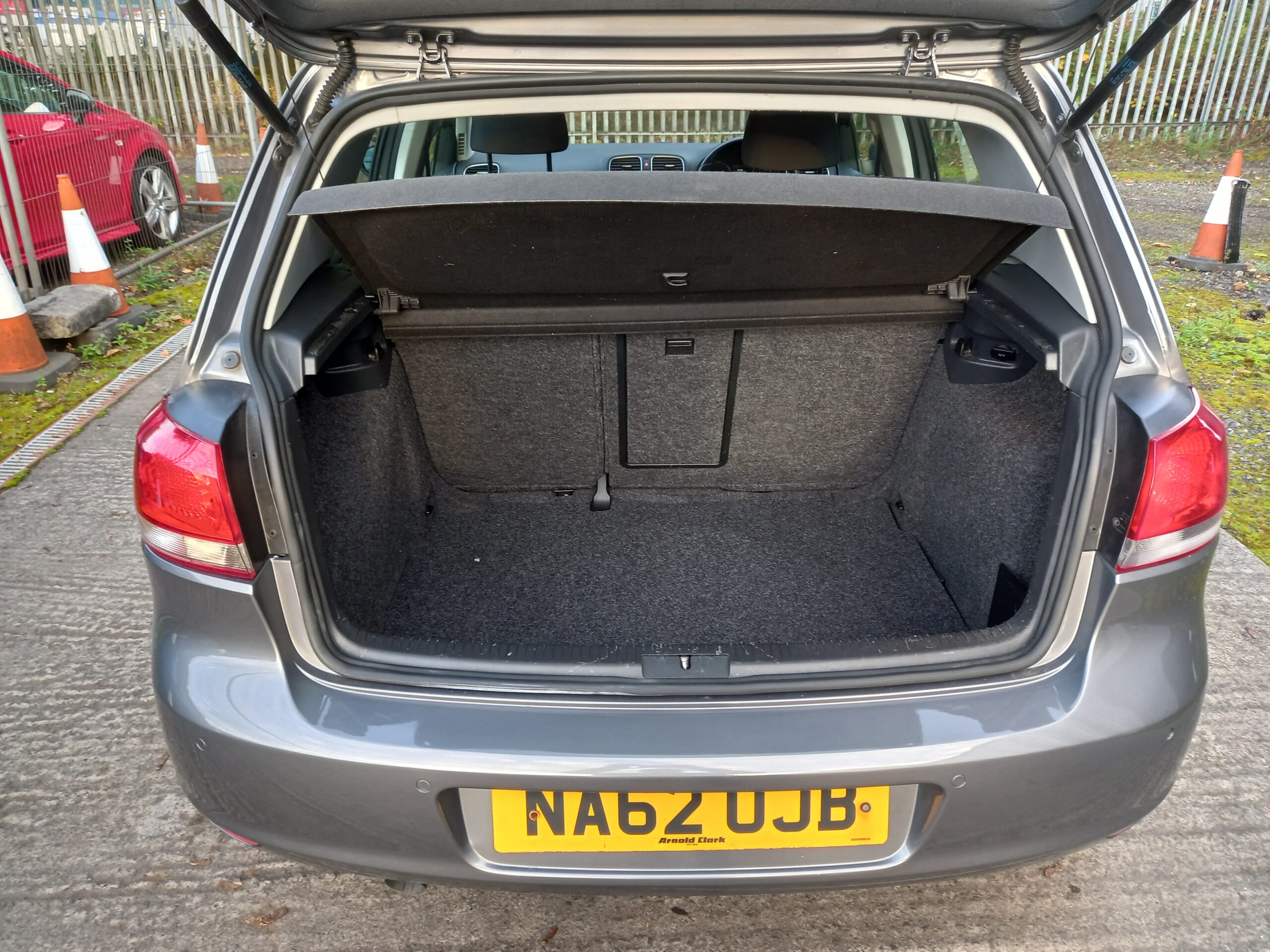 VOLKSWAGEN GOLF 1.6 TDi 105 Match 5dr 2012 95,000 Miles Service History £35 road tax 3 Months Warranty - Image 34