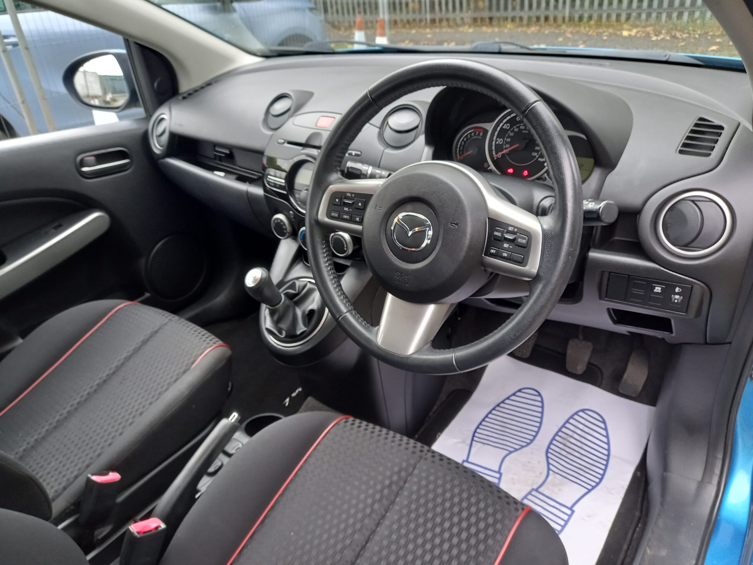MAZDA 2 1.5 Sport 5dr 2011 60,000 Miles Service History Ulez Complinat 3 Months Warranty - Image 12