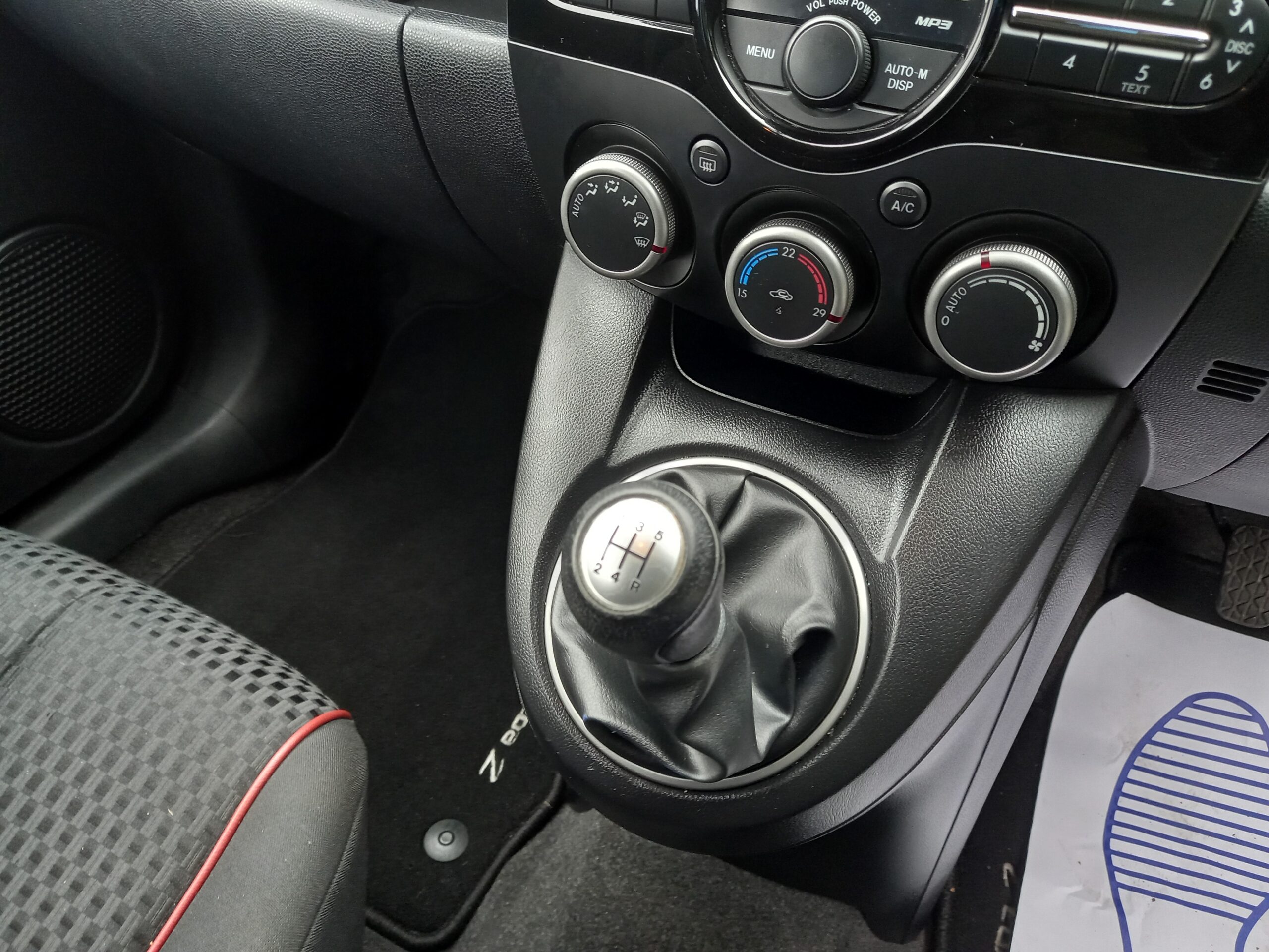 MAZDA 2 1.5 Sport 5dr 2011 60,000 Miles Service History Ulez Complinat 3 Months Warranty - Image 27