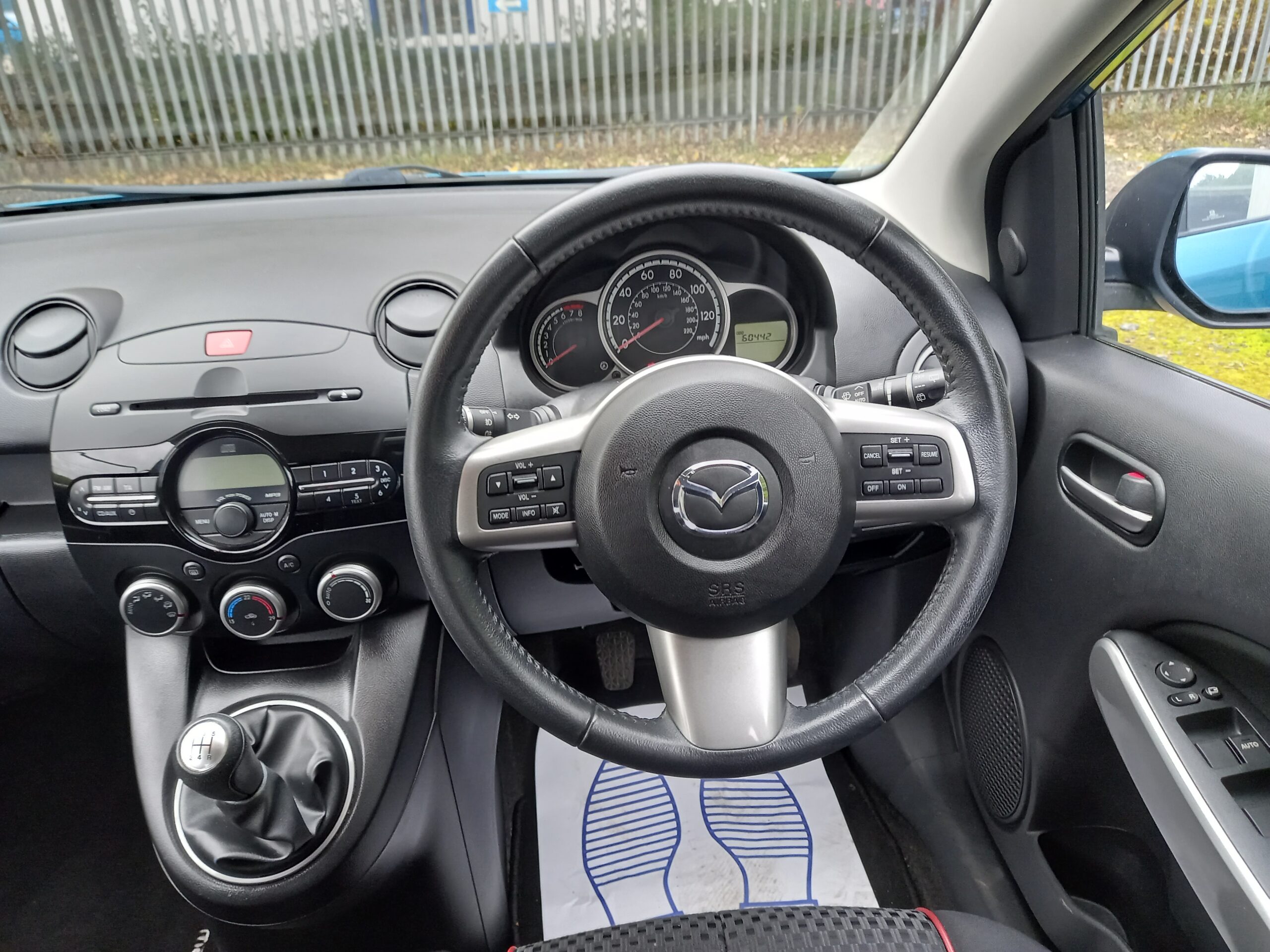 MAZDA 2 1.5 Sport 5dr 2011 60,000 Miles Service History Ulez Complinat 3 Months Warranty - Image 17